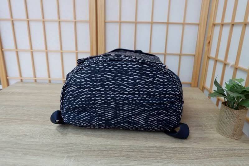 Kipling City Pack S K18014 Kipling มาพร้อมดีไซน์ทันสมัย สนุกสนาน ใช้งานได้อย่างคล่องตัว ด้วยสีและลายสุดคลาสสิก โดดเด่นด้วยพื้นที่ภายในและช่องต่างๆ ที่ให้คุณจัดเก็บของสำคัญได้ครบถ้วน