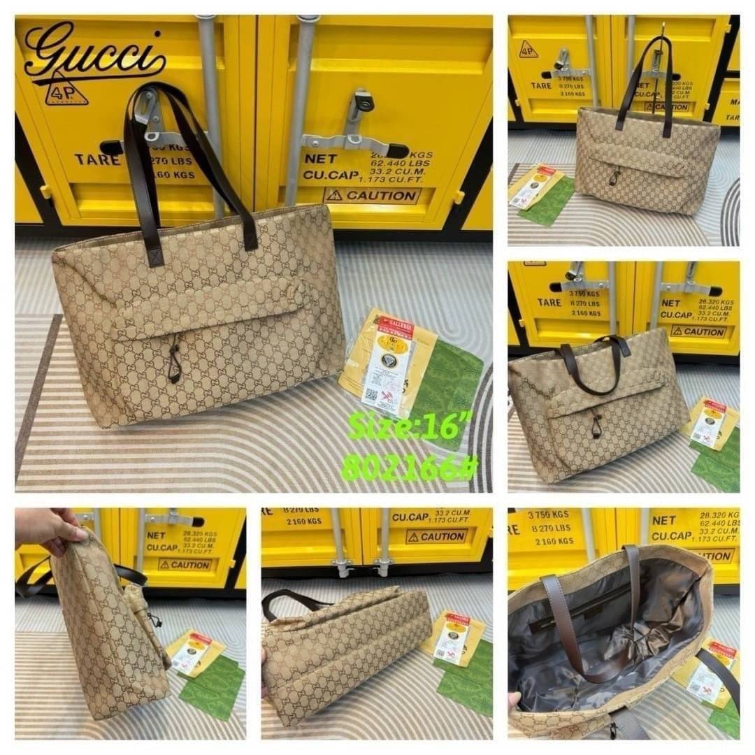 GUCCI Large GG tote bag กระเป๋าสะพายทรงโท้ทใบใหญ่จุใจ ไอเท็มซิกเนเจอร์ชคอลใหม่ ต้อนรับ Fall Winter ใช้ได้ทั้งชายหญิง ด้วยกลิ่นอายสไตล์สปอร์ต