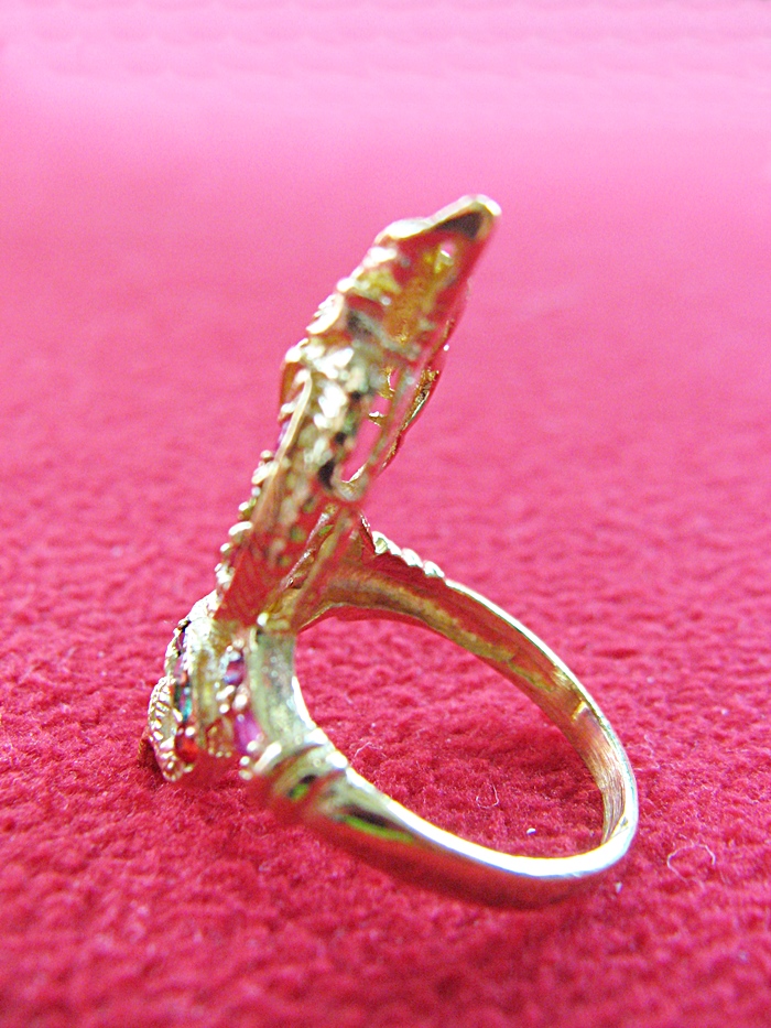 สินค้าหมดค่ะ แหวนพญานาคทองเหลืองพลอย7สี เสริมดวงบารมี แบบ2ค่ะ