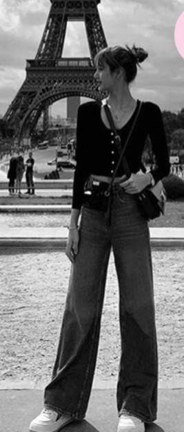 VIP 】CELINE Medium Triomphe Bag In Shiny Calfskin Medium Triomphe Bag In Shiny Calfskin GIFT WITH PURCHASE (GWP) พรีเมี่ยมกิ๊ฟ Limited Edition จาก CELINE PERFUME DUTY FREE COUNTER วัสดุหนังแท้ (Calfskin) ซับในเป็นหนังแกะ (Lambskin) รูปทรงสี่เหลี่ยมผืนผ้า 