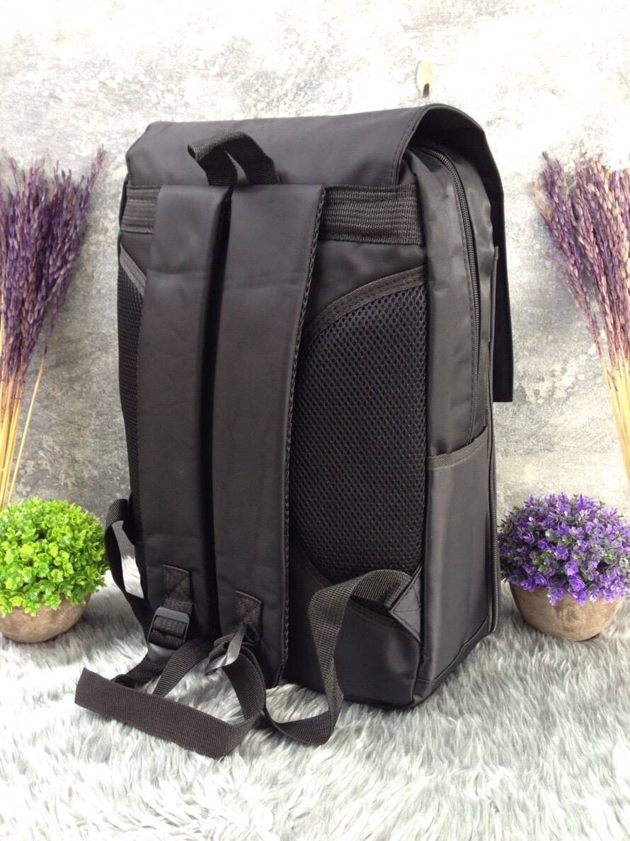 Adidas original Large backpack กระเป๋าเป้ใบใหญ่ วัสดุ nylon เนื้อหนา ดีไซน์ล่ย original brand เปิดปิดด้วยตัวล็อคคู่ด้านหน้า และซิป ด้านข้างมีช่องใส่ขวดน้ำ ภายในกว้าง แบ่งเป็นสัดส่วน ใส่ Laptop ได้ มี support กันกระแทก สายสะพายยาวปรับได้ ใช้ได้ทั้ง ช และ ญ
