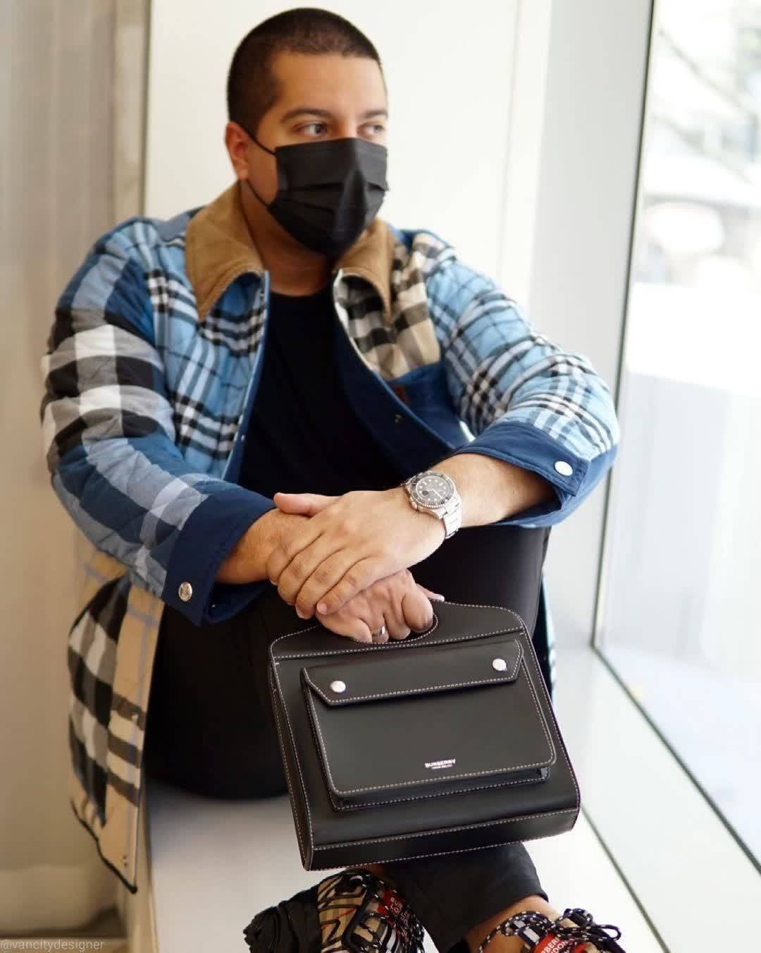 BURBERRY POCKET TOTE HANDBAG / BURBERRY FRAGRANCES CROSSBODY BAG ดีไซน์สวยหรูอยู่ทรง