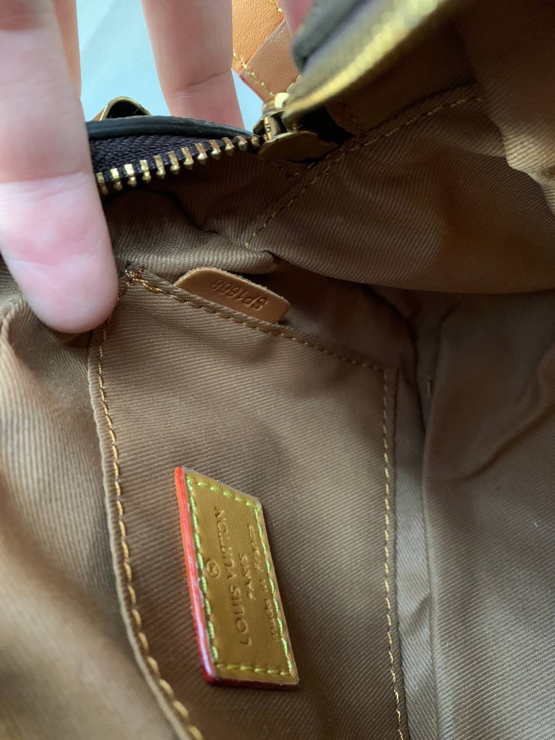 พรีเมี่ยมกิ๊ฟแท้ 100% 】หนังแท้ ไซส์มินิ สวย เท่ห์ รุ่นหายากมาก LOUIS VUITTON Mini Soft Trunk in Monogram Legacy Brown in Coated Canvas/Leather with Aged Gold-tone