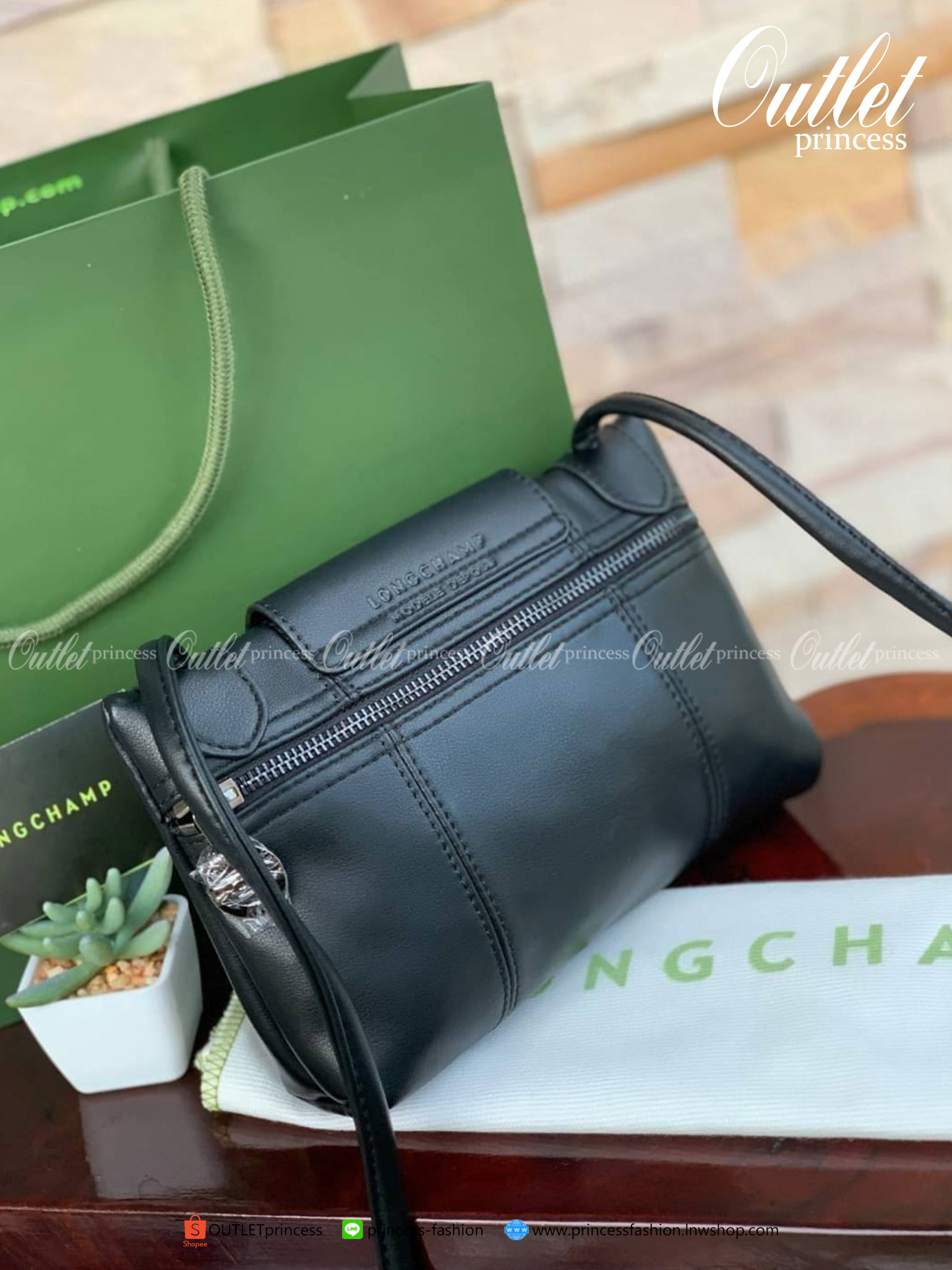 💕 Longchamp Le Pliage Cuir Crossbody Bag