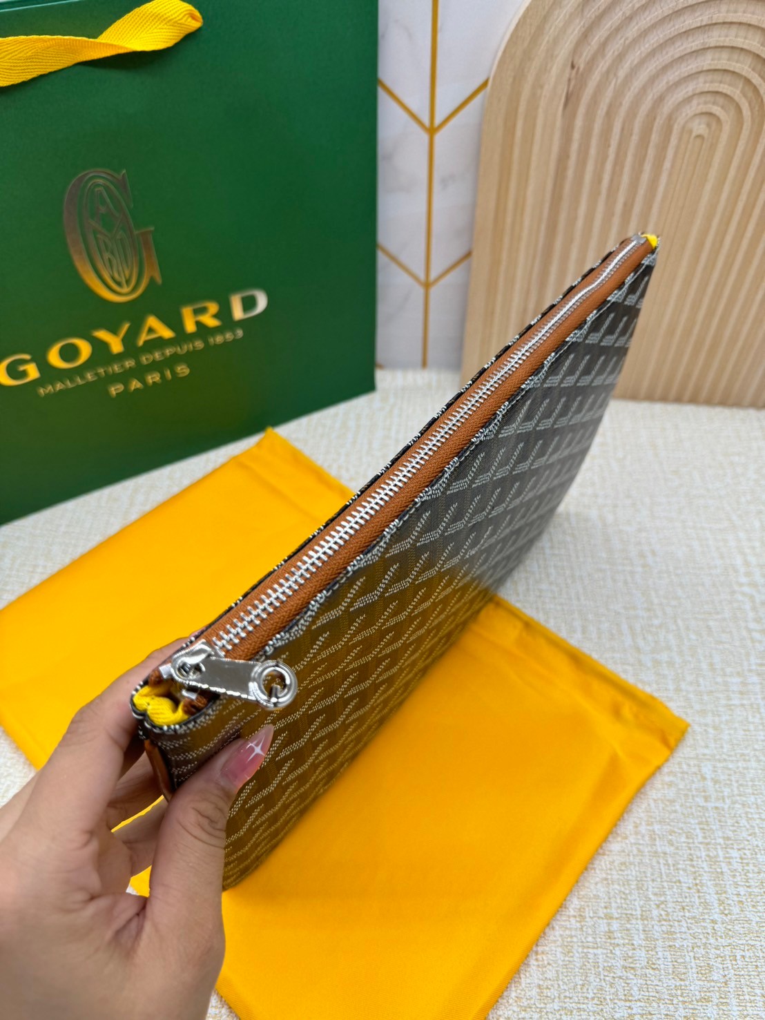 พร้อมส่ง GOYARD CLUTCH BAG unisex 30cm กระเป๋าคลัช ใช้ได้ทั้งชายหญิง เกรดออริ สลับแท้ 1:1 ใช้ต่างประเทศได้ ภาพถ่ายจากงานขายจริง