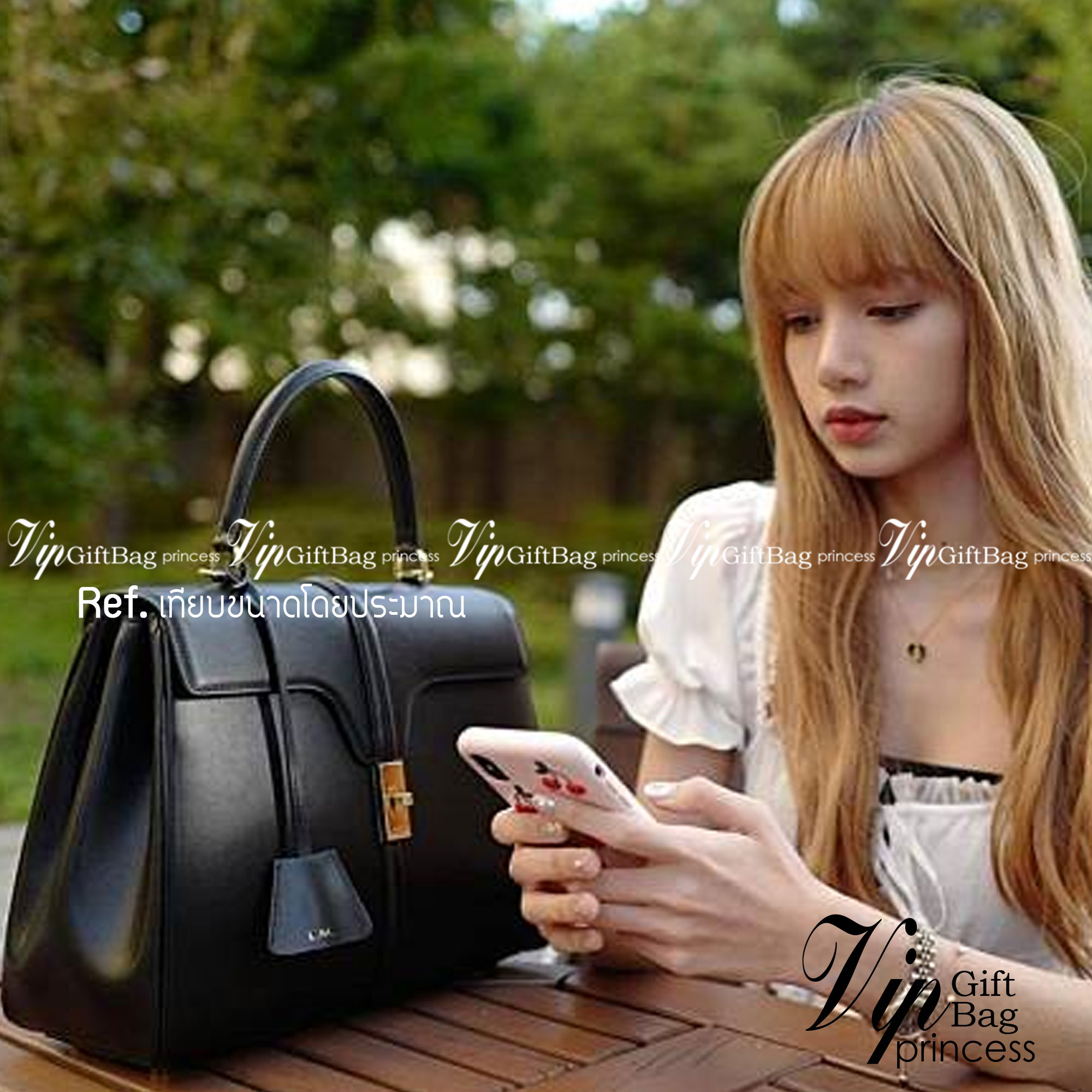 CELINE Teen Soft 16 In Smooth Calfskin / CELINE TRIOMPHE CROSSBODY BAG กระเป๋าสุดเรียบง่ายคงความสไตล์เซลีนเป็นอย่างดี ดีไซน์สวยหรูสุดคลาสสิคหนังเรียบสวยอยู่ทรงเปิดปิดด้วยฝาปิดล๊อคบิดโลโก้แบรนด์อะไหล่ทองวิ้งๆภายในมีช่องแบ่งเป็นสัดส่วนและมีช่องซิปหัวซิปแบรน