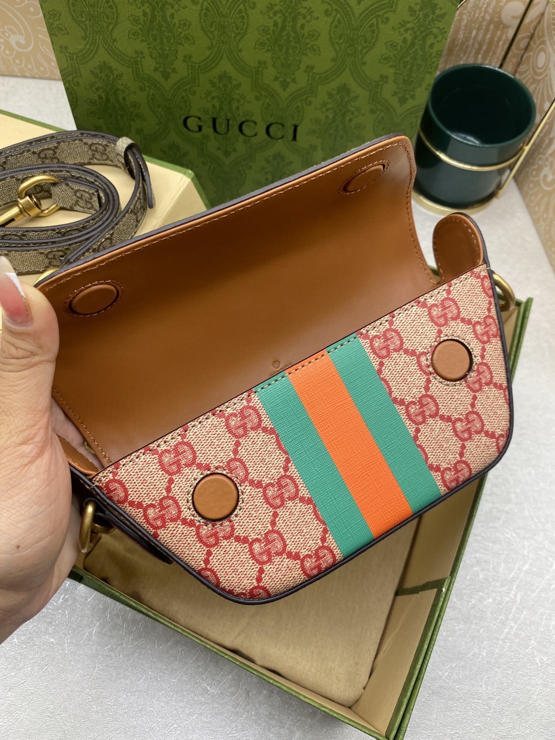GUCCI GG top handle mini bag with Web เกรดเทพออริจินอล 1:1 ใช้งานต่างประเทศได้ รุ่นใหม่ล่าสุด ฉลองปีกระต่ายด้วยความสดใส เริ่มต้นปีกระต่ายและฤดูใบไม้ผลิอย่างสดใส GG