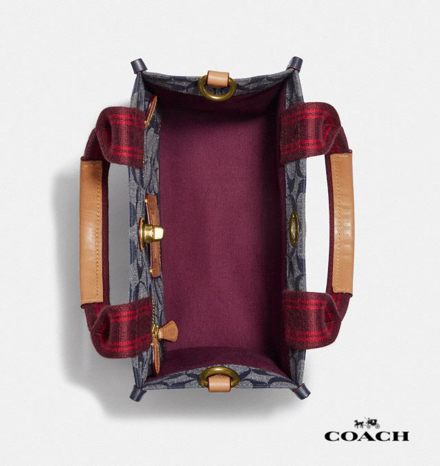 ของแท้ 💯% COACH Tote 22 In Signature Chambray