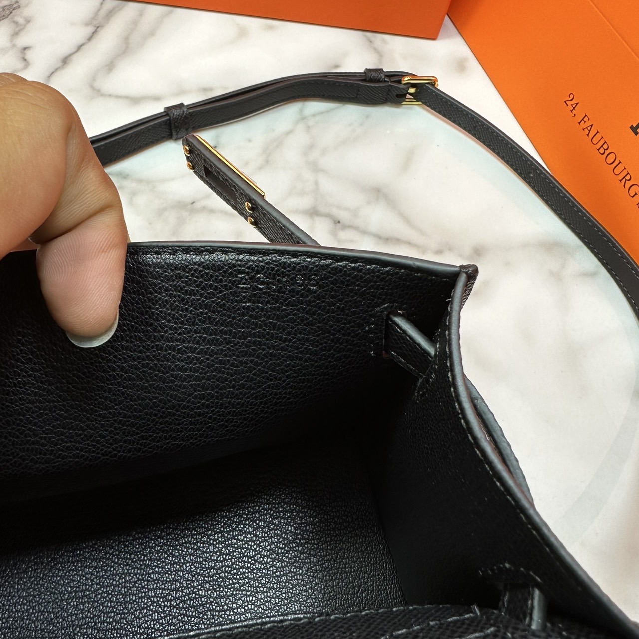ORI หนังแท้ | Hermes Mini Kelly Pochette 20cm จิ๋วแต่แจ๋ว ราคาพุ่งยิ่งกว่าทอง กระเป๋าสะพายที่สุดแห่งหรูหราลัคชู นิยามของความสง่างามเหนือกาลเวลา