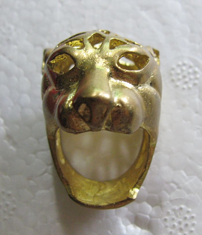 แหวนหัวเสือดาวทองเหลืองค่ะ