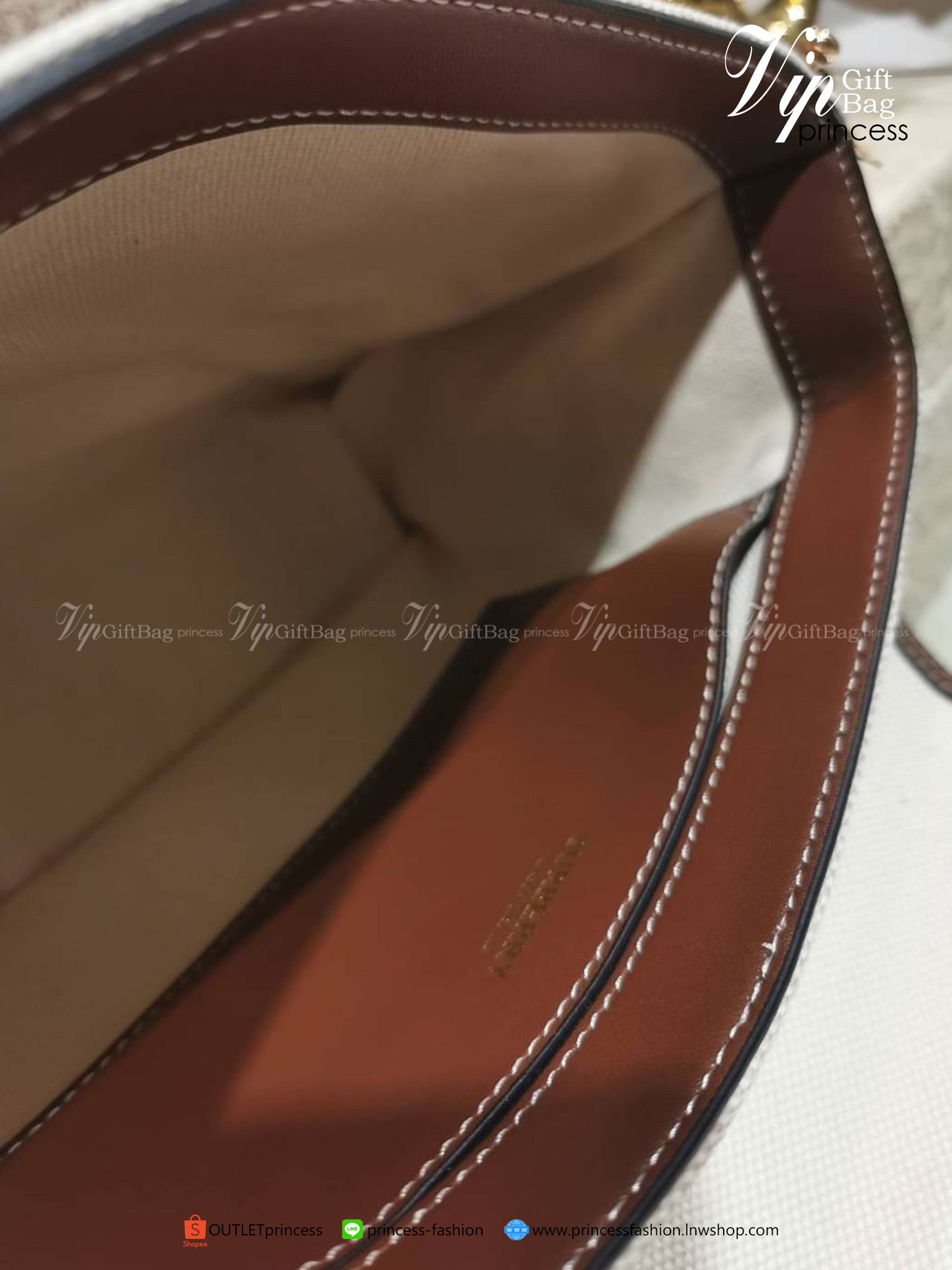 พรีเมี่ยมกิ๊ฟแท้ 100% BURBERRY FRAGRANCES CROSSBODY BAG VIP GIFT WITH PURCHASE (GWP)