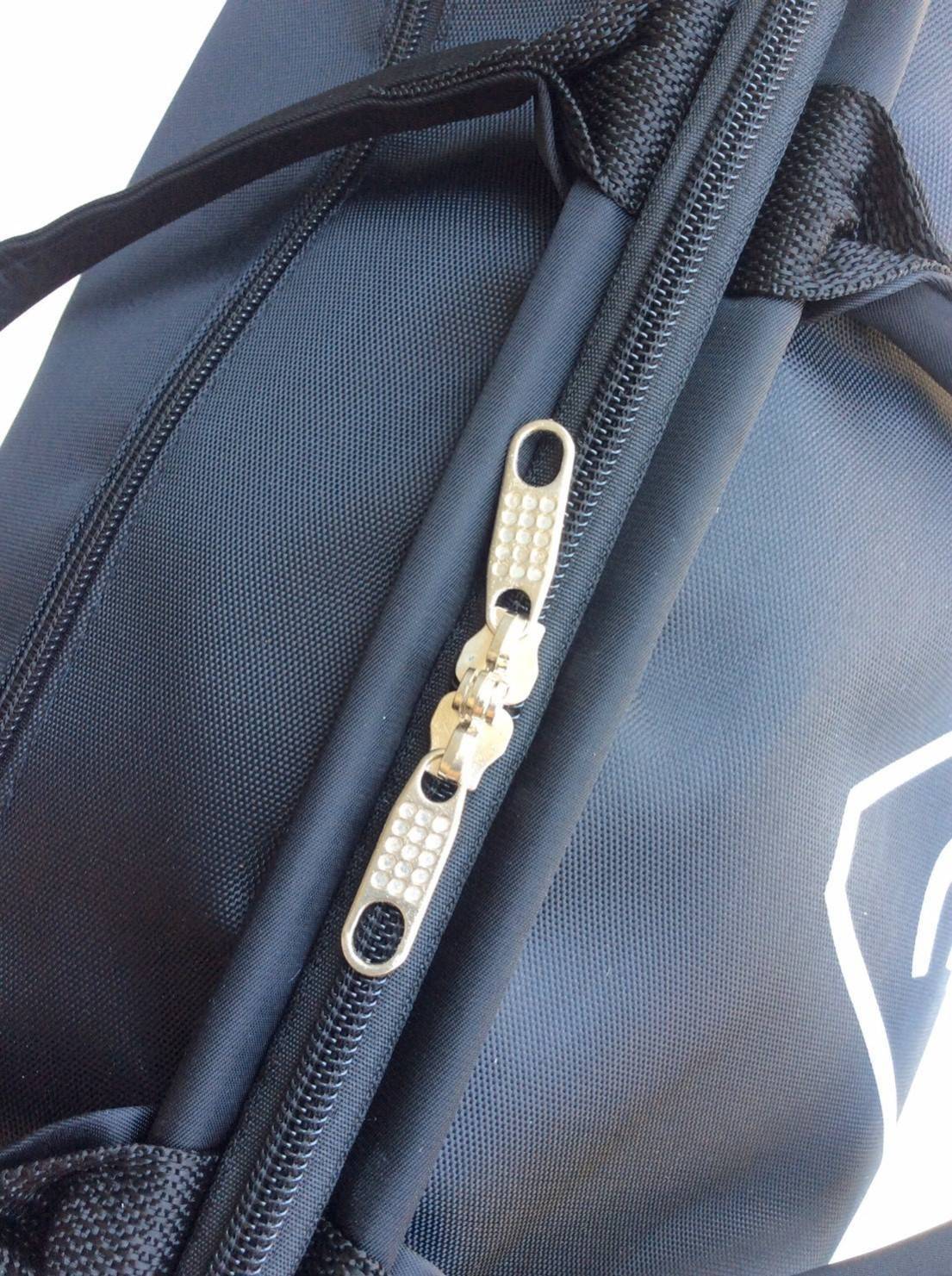 กระเป๋าเดินทางล้อลาก **3cebag เข้าแล้วจ้ารุ่นนี้สั่งทำพิเศษ เอาใจลูกค้า ต้องไปท่องเที่ยวบ่อย คันชักสั่งตรงจาฮ่องกง งานเป๊ะ หัวซิปนำกุญแจมาล็อคได้ ตัดเย็บโดยช่างคุณภาพ ซิปรูดลื่นมากๆ น้ำหนักเบา เหมาะกับไปเที่ยวหลายๆวัน นำติดตัวขึ้นเครื่องได้ วัสดุไนลอน ผสม