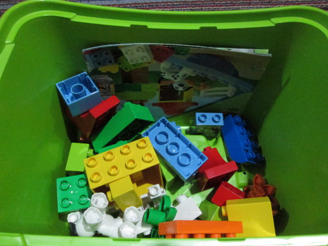 ขาย lego duplo 3 sets ค่ะ มือสองสภาพใหม่กิ๊กค่ะ