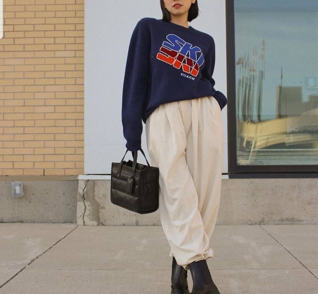 COACH CASUAL STYLE STREET STYLE 2WAY PLAIN LEATHER ELEGANT STYLE (C6958 C6852) 🌺 ที่สุด! ของที่สุด!! กระเป๋าถือ กระเป๋าสะพายรูปทรงสุดฮิต สุดคลาสสิค รุ่น UNISEX ที่ชิคๆ สบายๆ ได้ทั้งชายและหญิง// วัสดุหนังแท้ทั้งใบ ตัดเย็บด้วยหนังเนื้อนุ่มพิเศษ หนา 