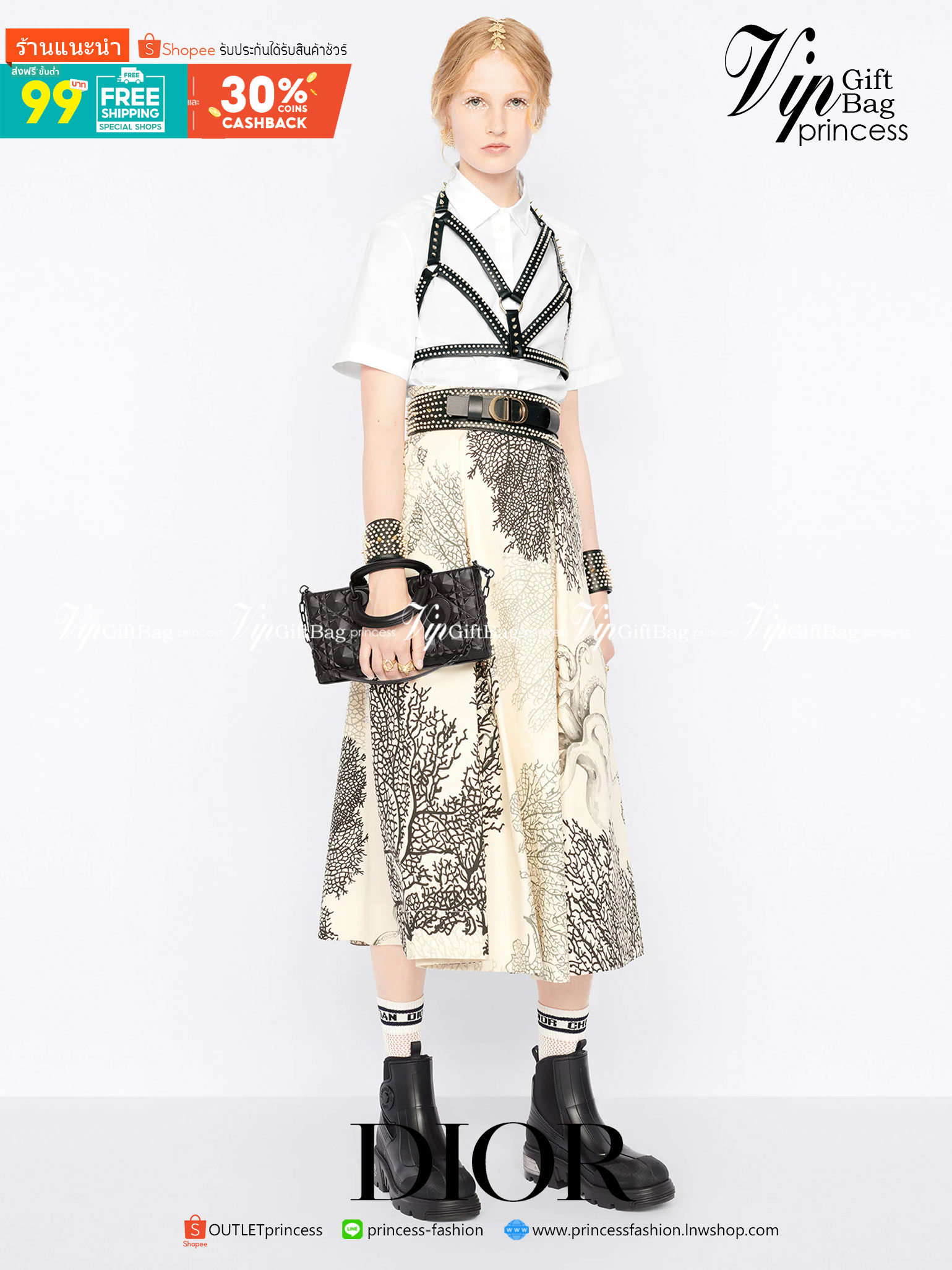 หนังแท้ DIOR LADY D-JOY BAG Cannage Calfskin with Diamond Motif กระเป๋าสะพาย ของความสง่างามเอกลักษณ์ Lady Dior รังสรรค์ขึ้นจากหนังลูกวัว Cannage ที่มีลวดลายเพชร เสน่ห์ที่ประดับประดาอย่างหรูหรา มีสายสะพายโซ่แบบถอดได้ ภาพสินค้าถ่ายจากงานขายจริง ใช้งานต่างปร