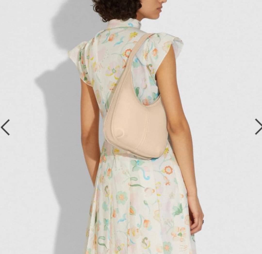 Coach ERGO SHOULDER BAG Glovetanned leather One credit card slot