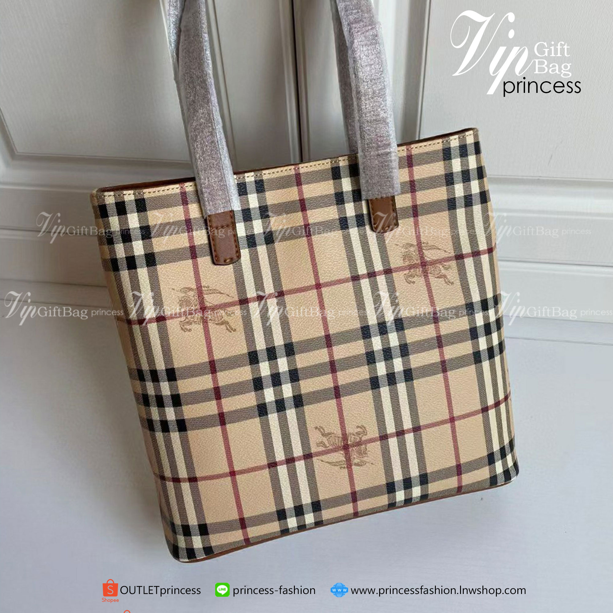 พรีเมี่ยมกิ๊ฟแท้ 100% BURBERRY TOTE VINTAGE BAG VIP GIFT WITH PURCHASE (GWP)