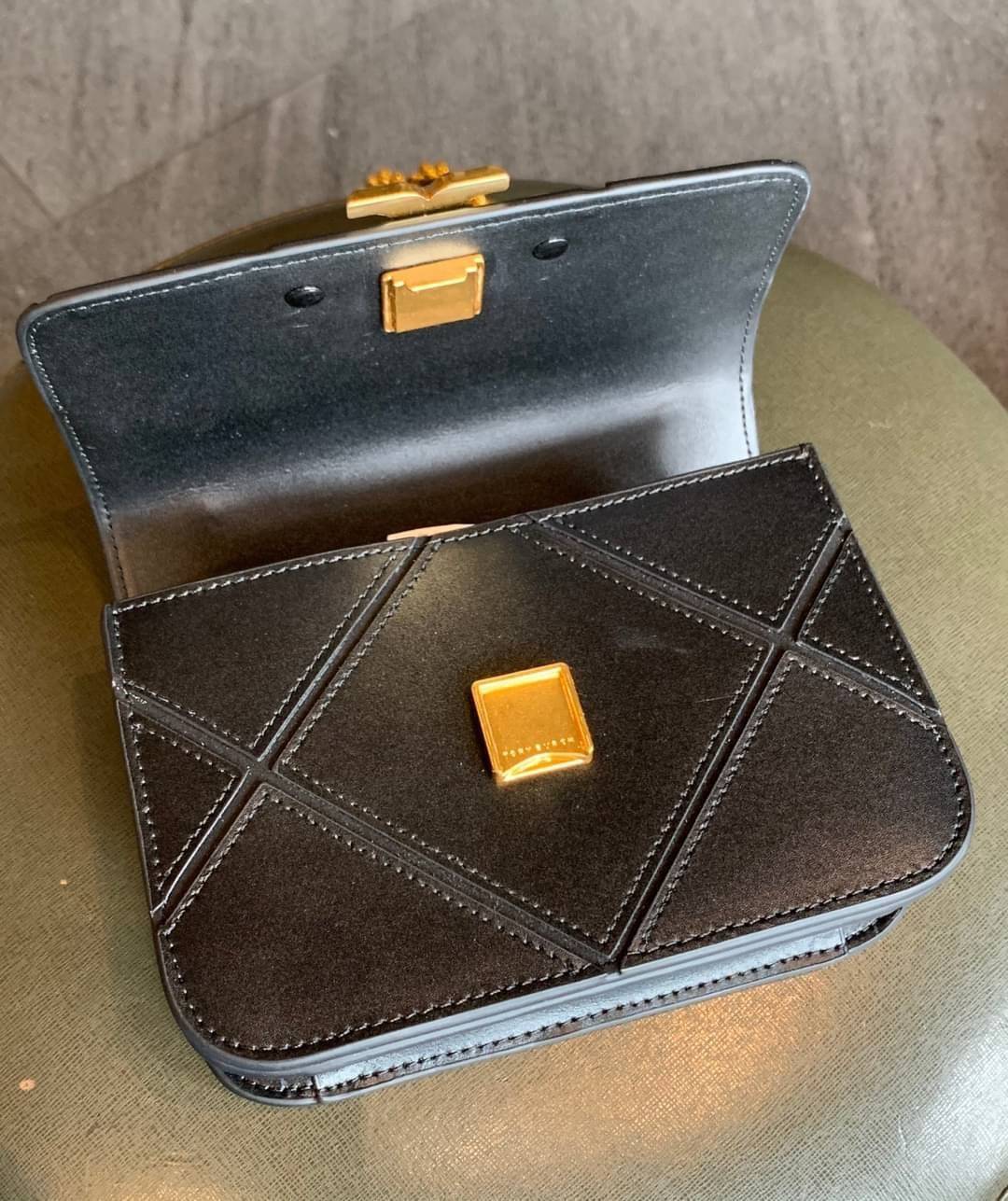 TORY BURCH ELEANOR SMALL SHOULDER BAG / Tory Burch Eleanor quilted shoulder bag น้องเล็ก หรู ดูแพง ลุคไหนๆ ใบนี้เอาอยู่เลยค่าา! Best seller ใครยังไม่มีติดตัว รอบนี้จัดเลยค่าา