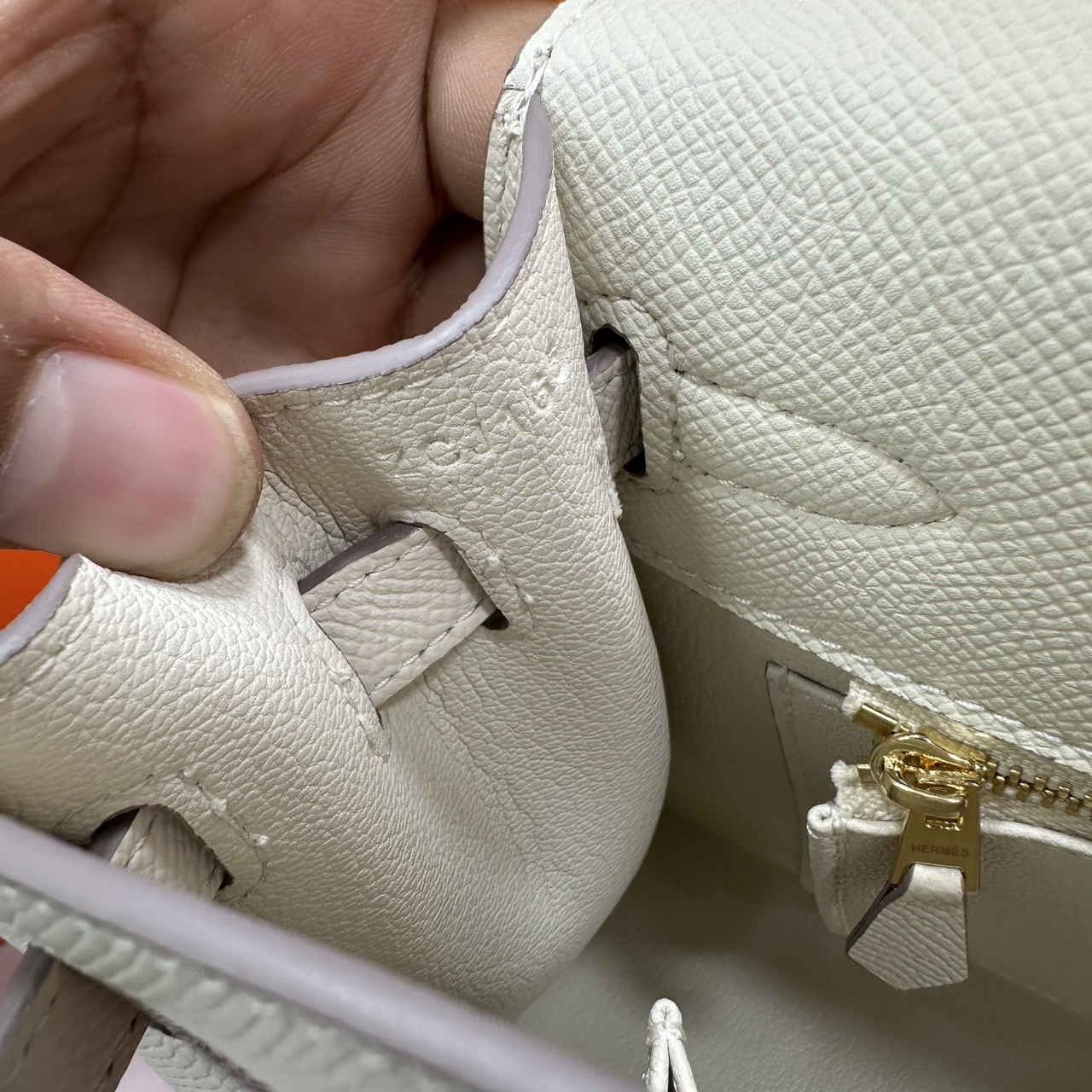 ORI หนังแท้ | Hermes Kelly 25cm กระเป๋าสะพายที่สุดแห่งหรูหราลัคชู นิยามของความสง่างามเหนือกาลเวลา แบรนด์เนมในฝัน งดงามดั่งเจ้าหญิง