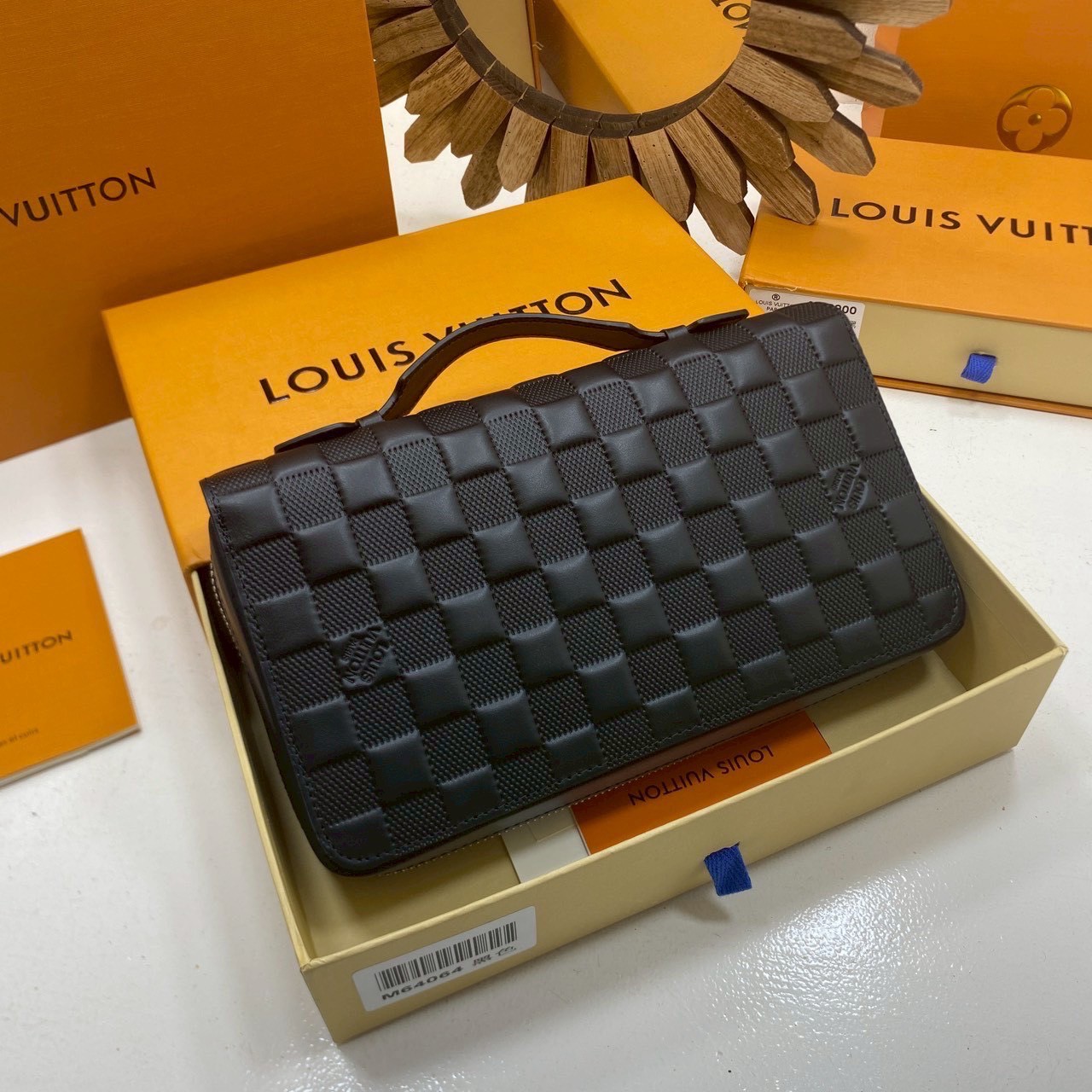 ORI หนังแท้ | LV Zippy XL Wallet Damier Infini Leather กระเป๋าสตางค์กึ่งพอชใบใหญ่ ซิปรอบพร้อมหูจับ สะดวกใช้งาน สีดำคลาสสิก งานหนังแท้ปั้มนูนสวยเด่นเป็นเเอกลักษณ์
