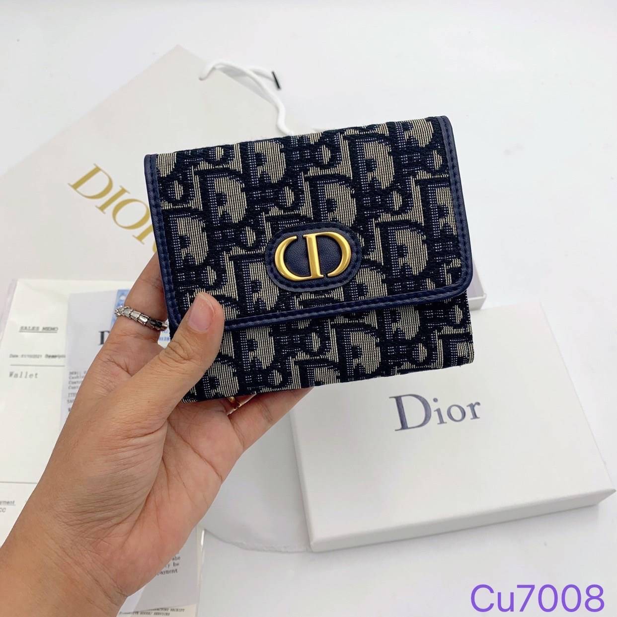 DIOR 30 Montaigne Lotus Wallet Blue Dior Oblique Jacquard กระเป๋าสตางค์แบรนด์หรู พร้อมส่งที่ไทย ภาพสินค้าถ่ายจากงานขายจริง ใช้งานต่างประเทศได้