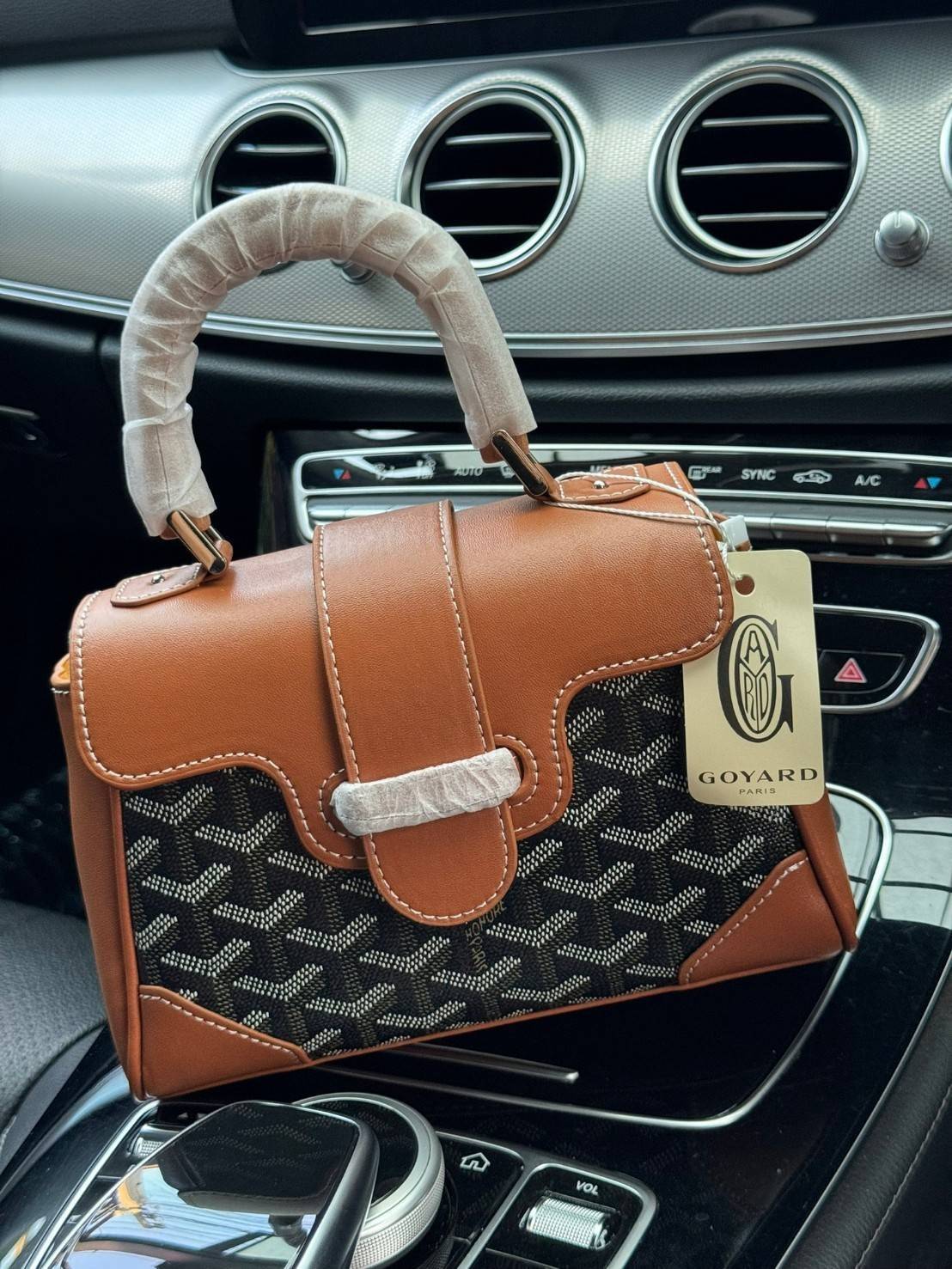 พร้อมส่ง 6 สี Goyard Saigon Souple Mini Bag / Saïgon Bag กระเป๋าถือ/สะพาย เกรดออริ สลับแท้ 1:1 ใช้ต่างประเทศได้