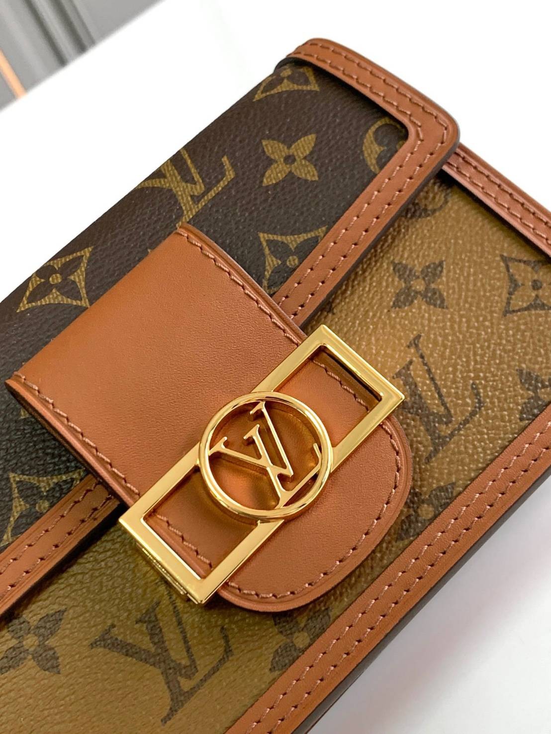หนังแท้ LOUIS VUITTON DAUPHINE CHAIN WALLET / LV DAUPHINE พร้อมส่งที่ไทย งานหนังแท้ทั้งใบ เกรดเทพออริจินอล เนื้องานสวยงาม ภาพสินค้าถ่ายจากงานขายจริง ใช้งานต่างประเทศได้