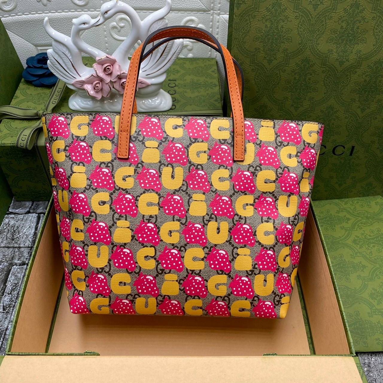 VIP 】Animal-Friendly Gucci Kid Tote Bag งานหนังแท้ทรงตั้งสวย ขนาดกะทัดรัด จุของได้เยอะ ใช้ได้ทั้งเด็กและผู้ใหญ่ น่ารักมากค่ะ **รุ่นขายดีตลอดกาล**