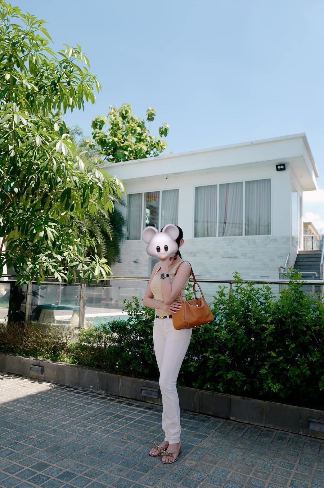 พร้อมส่ง 15 สี HERMES Lindy 26 bag กระเป๋าทรงโท้ทหนังสวยอย่างดี เอกลักษณ์ของความเรียบหรูไฮคลาสอย่างสมบูรณ์แบบ เกรดออริ สลับแท้ งานสวยตามรูป ใช้งานต่างประเทศได้