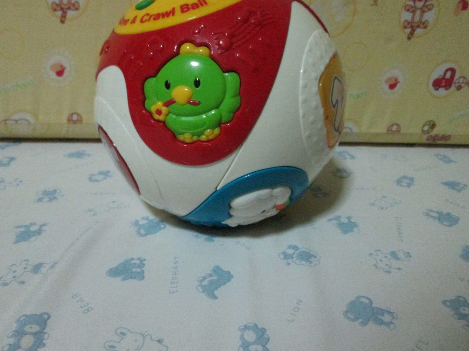 Vtech Move and Crawl Ball บอลชวนคลาน (ของเล่นมือสอง)