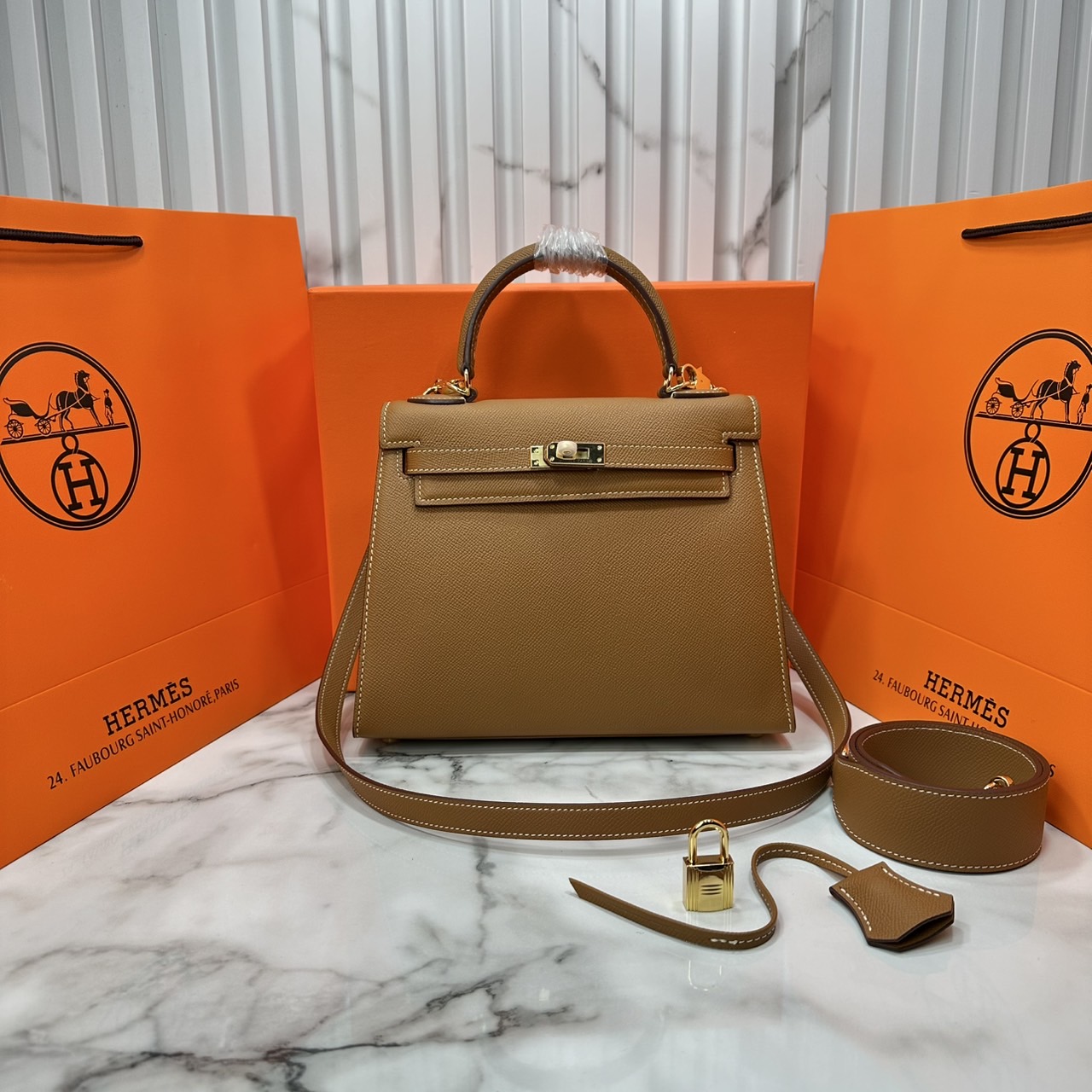 ORI หนังแท้ | Hermes Kelly 25cm กระเป๋าสะพายที่สุดแห่งหรูหราลัคชู นิยามของความสง่างามเหนือกาลเวลา แบรนด์เนมในฝัน งดงามดั่งเจ้าหญิง