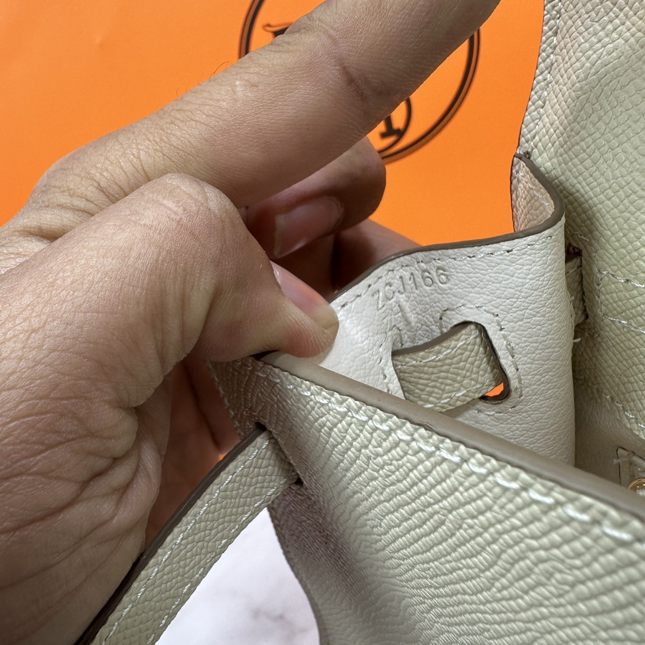 ORI หนังแท้ | Hermes Kelly 25cm / 28cm กระเป๋าสะพายที่สุดแห่งหรูหราลัคชู นิยามของความสง่างามเหนือกาลเวลา แบรนด์เนมในฝัน งดงามดั่งเจ้าหญิง