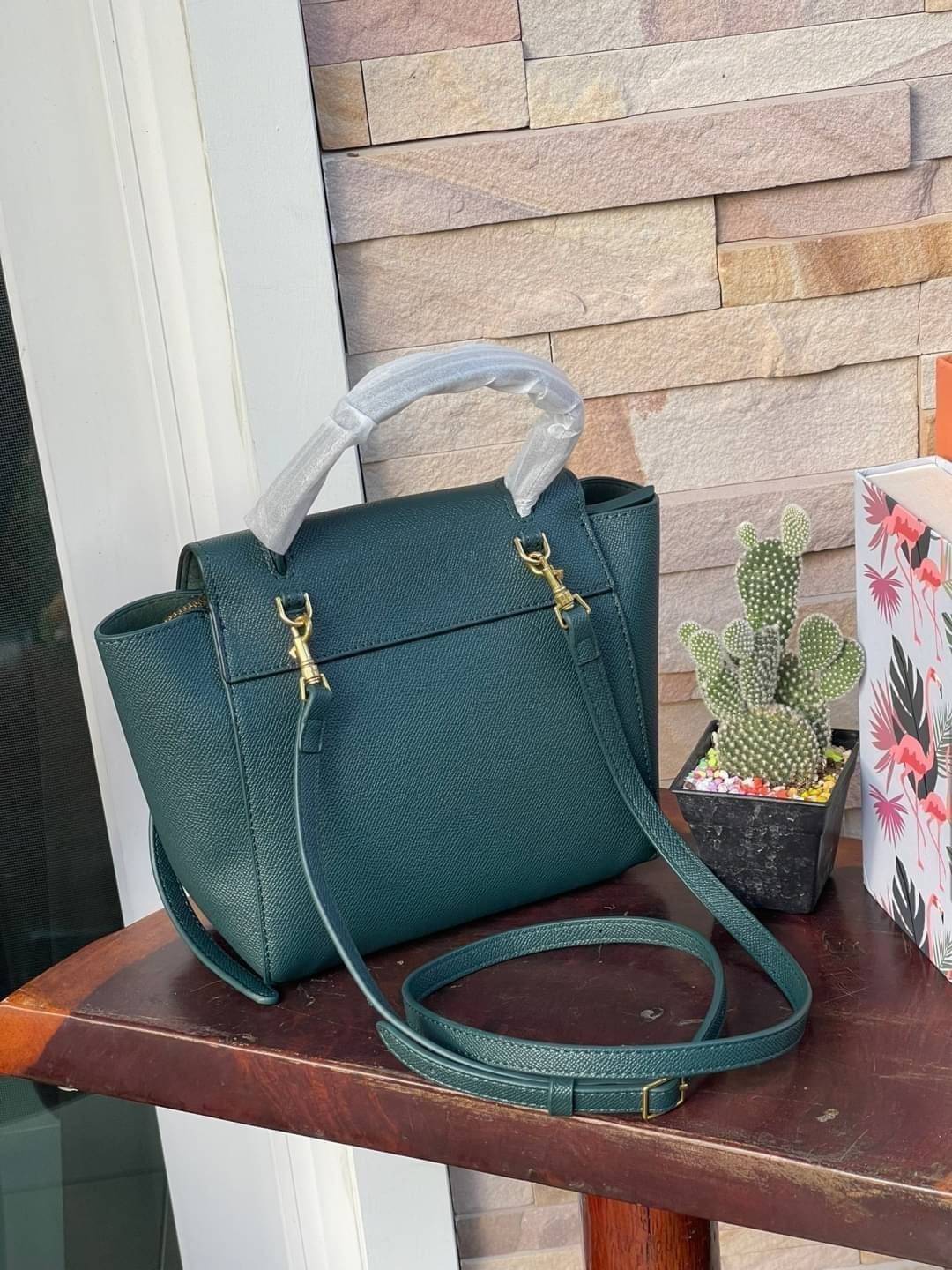 CELINE NANO BELT BAG / Celine Belt Bag กระเป๋าถือที่มีสไตล์มินิมอล และดูเรียบง่าย แต่หรูหรา