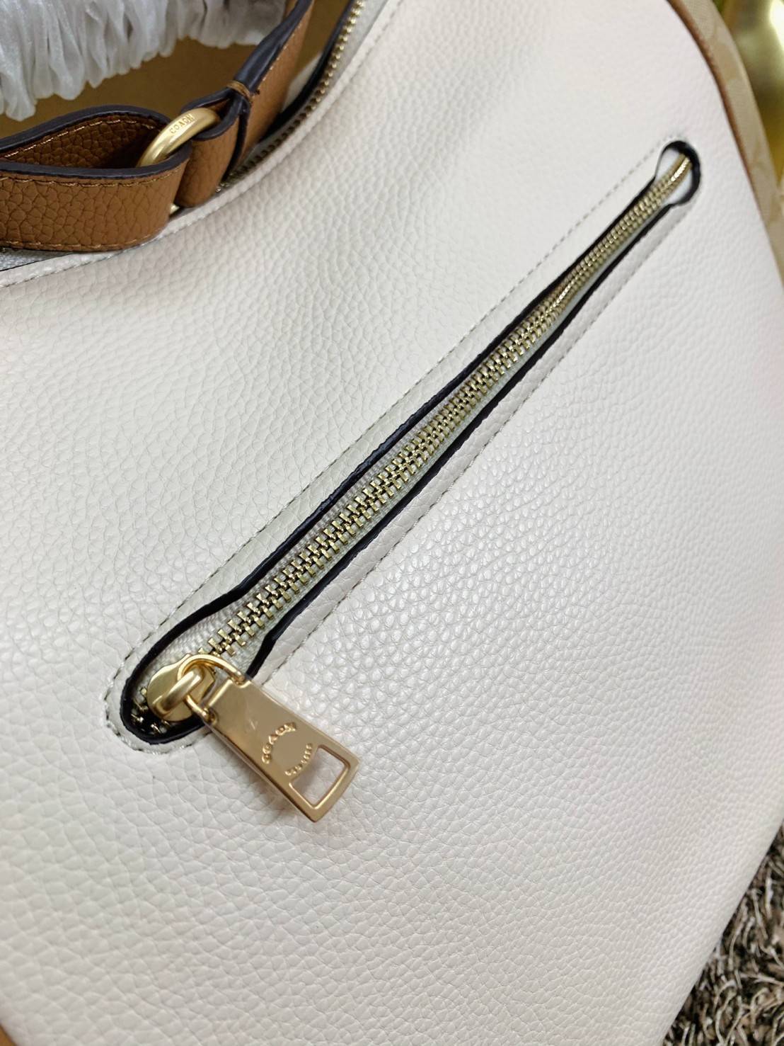 สินค้าออกใหม่ พร้อมคอลเลคชั่นสีใหม่ล่าสุดค่ะ! COACH RORI SHOULDER BAG ((C2855)) พร้อมส่งที่ไทย สวยก่อนใครแน่นอนค่ะ! กระเป๋าสะพายไหล่ หนังแท้ชั้นดีที่สุด หนังนิ่ม ทรงสวย หลงรักแน่นอนค่ะ😘