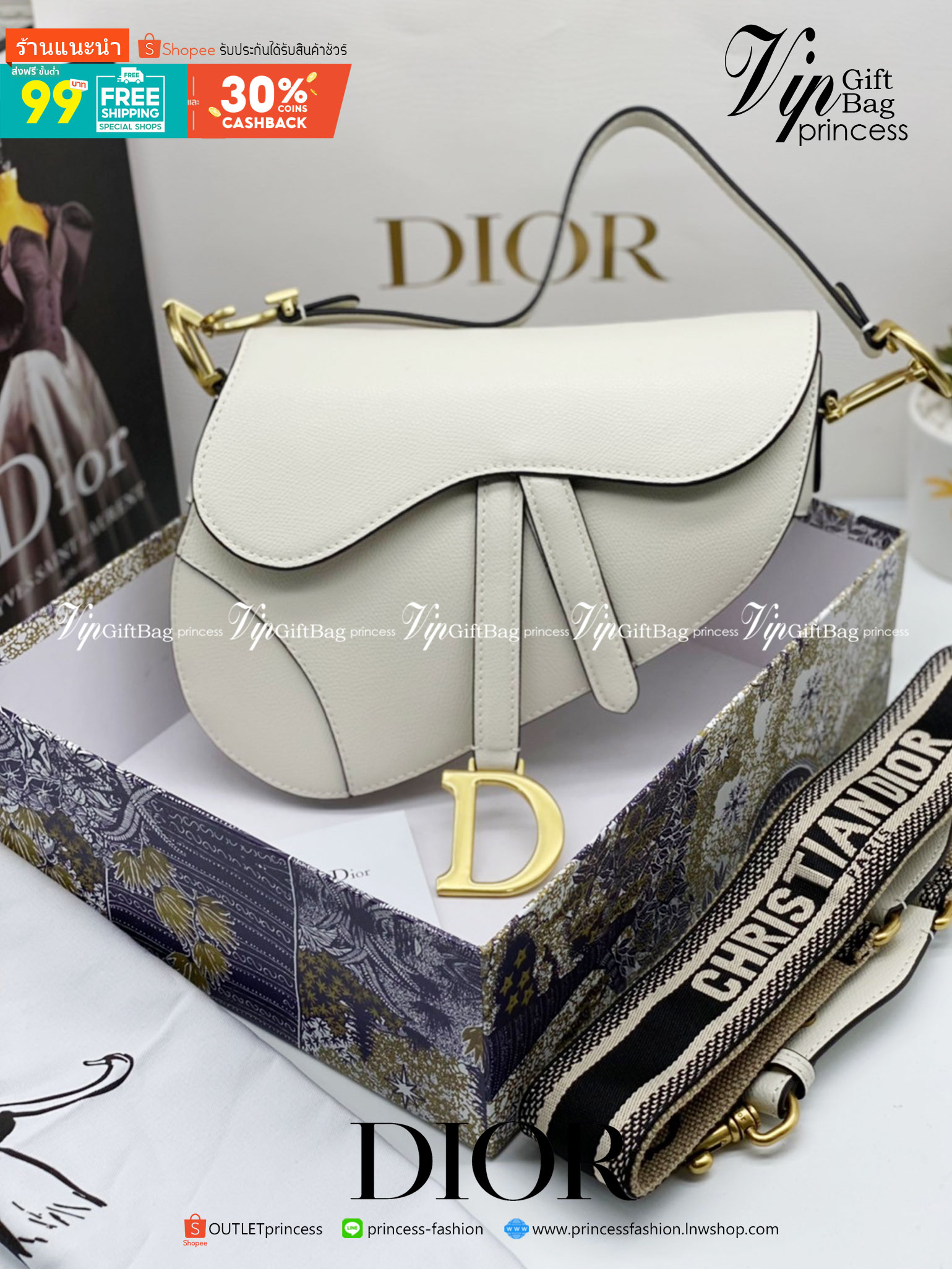 หนังแท้ DIOR SADDLE BAG with strap กระเป๋ารุ่นยอดนิยมตามแบบฉบับแบรนด์ งานออริหนังแท้ทั้งใบ ใช้งานได้ 2 แบบ สะพายยาว CROSSBODY และสายสั้นถือได้เก๋ๆ ลุคนี้คูลสุดๆ เลยค่าา ภาพถ่ายจากสินค้าจริง! สวยมาก พร้อมส่งที่ไทยราคาสุดคุ้ม สาวๆ ห้ามพลาดค่ะ!
