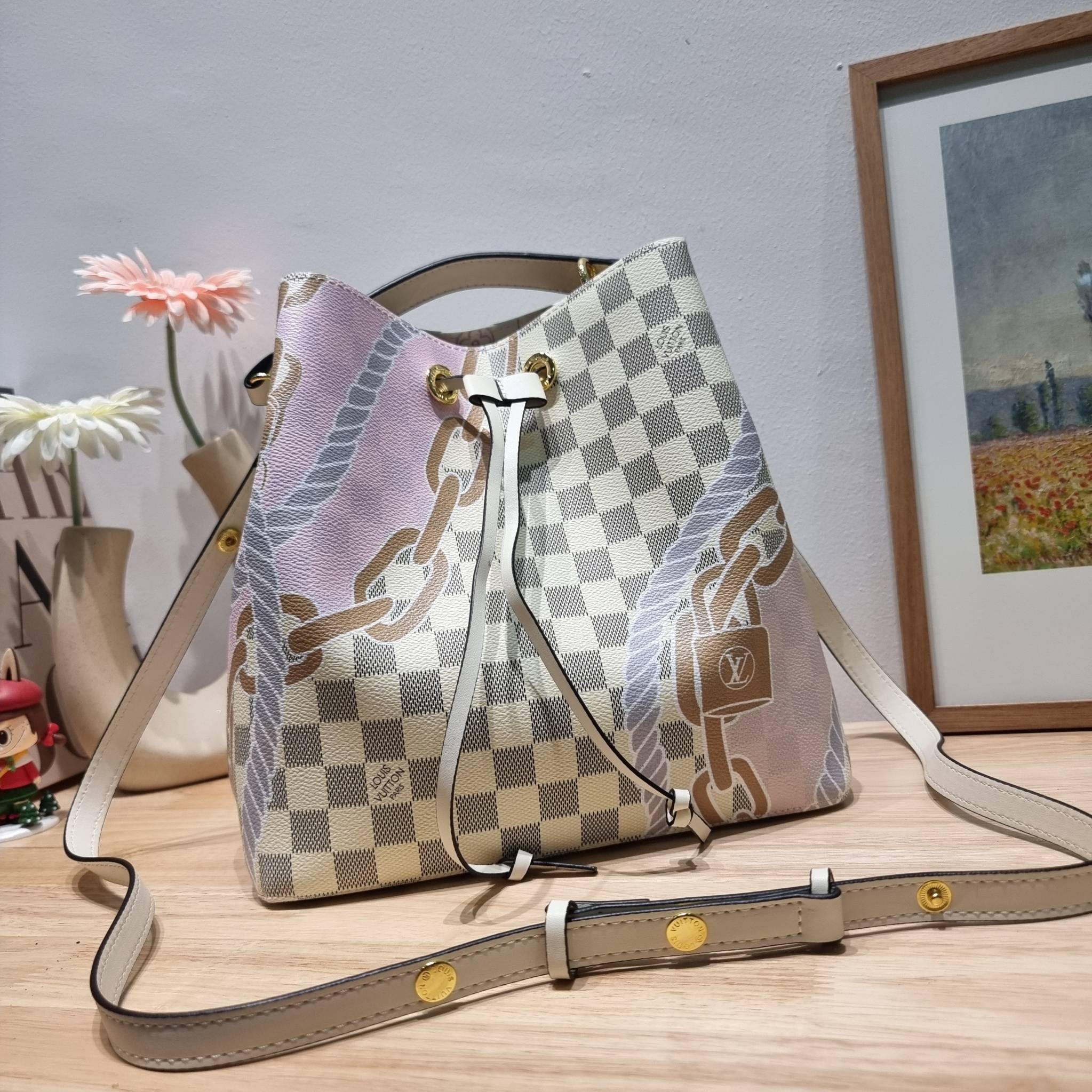 LV Neonoe MM Damier Azur New Spring Collection - Nautical อีกหนึ่งรุ่นท็อปฮิต กับดีไซน์ใหม่ต้อนรับฤดูร้อน กับกระเป๋าสะพายทรงบัคเก็ตใบใหญ่