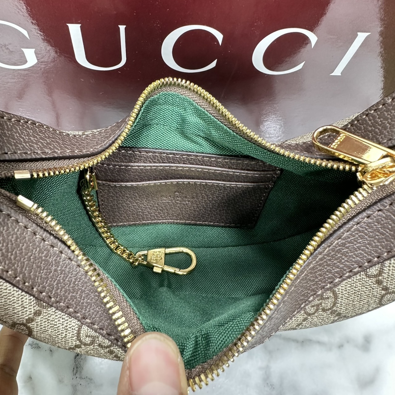 ORI หนังแท้ | Gucci Ophidia small shoulder bag / Gucci Hobo Bag กระเป๋าสะพายทรงโฮโบรูปพระจันทร์ มอบชีวิตชีวาให้กับมรดกของแบรนด์ด้วยแถบ Web