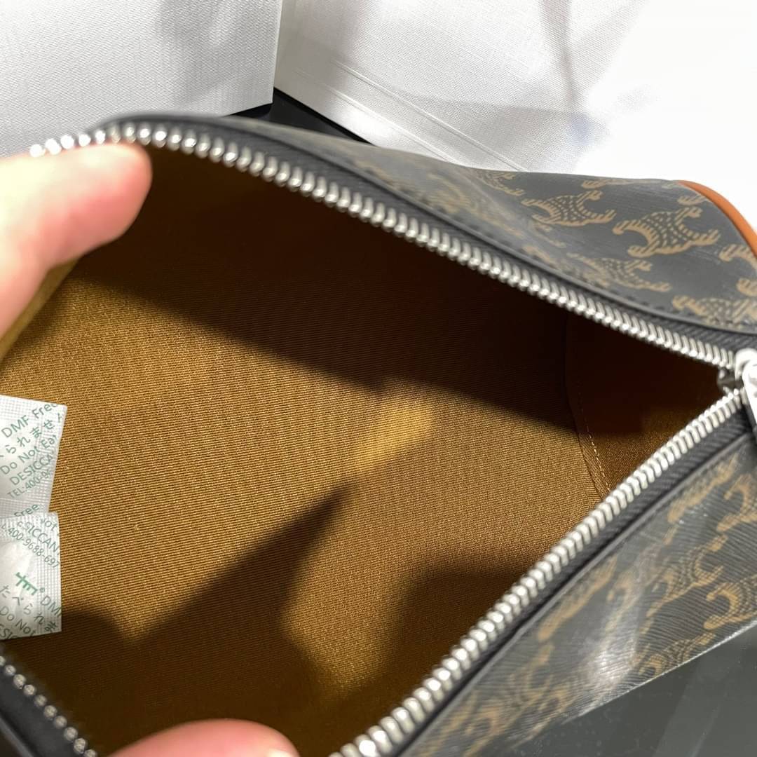 ORI CELINE cylinder bag in TRIOMPHE CANVAS Tan เกรดออริจินอล หนังแท้ พร้อมส่งที่ไทย ภาพถ่ายจากงานขายจริง ใช้งานต่างประเทศได้