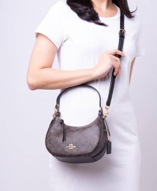 COACH KLEO HOBO BAG ((C7257//C6809//C6807)) พร้อมส่ง คุณภาพเกินเบอร์เลยจ้าา จำนวนจำกัด! กระเป๋าคล้องไหล่หรือสะพายข้างได้ Hobo รุ่นใหม่ล่าสุด ดีไซด์รูปทรงให้ดูเรียลขึ้น หนังแท้นิ่มสวย เปิดปิดกระเป๋าแบบซิปมีหนังห้อยลงมา ภายในกระเป๋าสามารถใส่กระเป๋าเงินใบยาว