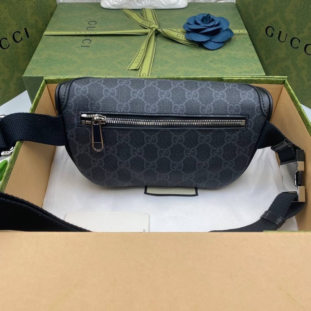 VIP 】หนังแท้ GUCCI Belt bag with Interlocking G 23CM แบบใหม่ล่าสุด ใช้ได้ทั้งหญิงชาย คาดอก คาดเอวได้ คูลๆ เลยค่าา ใบจริงสวย น่าใช้มากๆ สะพายวันไหนๆได้หมด สินค้าพร้อมส่ง มีมาจำนวนจำกัด ห้ามพลาดค่ะ! กระเป๋าคาดอกด้านหน้า//คาดไปทางด้านหลัง//หรือคาดเอวได้ ตามแ