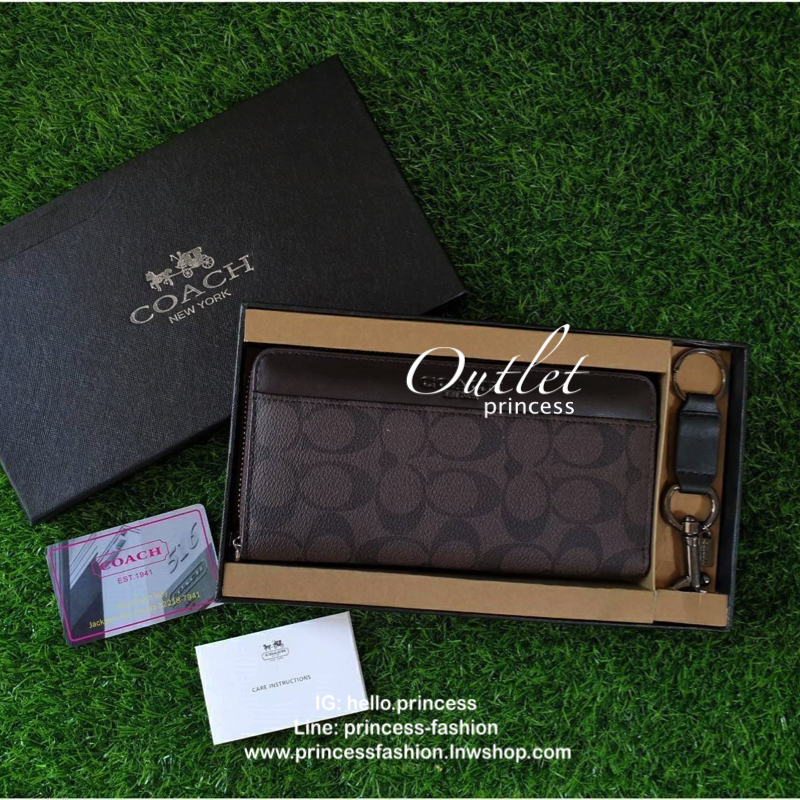 COACH FACTORY OUTLET LONG WALLET Best seller! กระเป๋าสตางค์ใบยาวซิป วัสดุหนัง ลาย Signature Brand สวยหรู เปิดปิดด้วยซิป หัวซิปแบรนด์ ภายในมีช่องใส่บัตร ธนบัตร และช่องซิปใส่เหรียญค่ะ