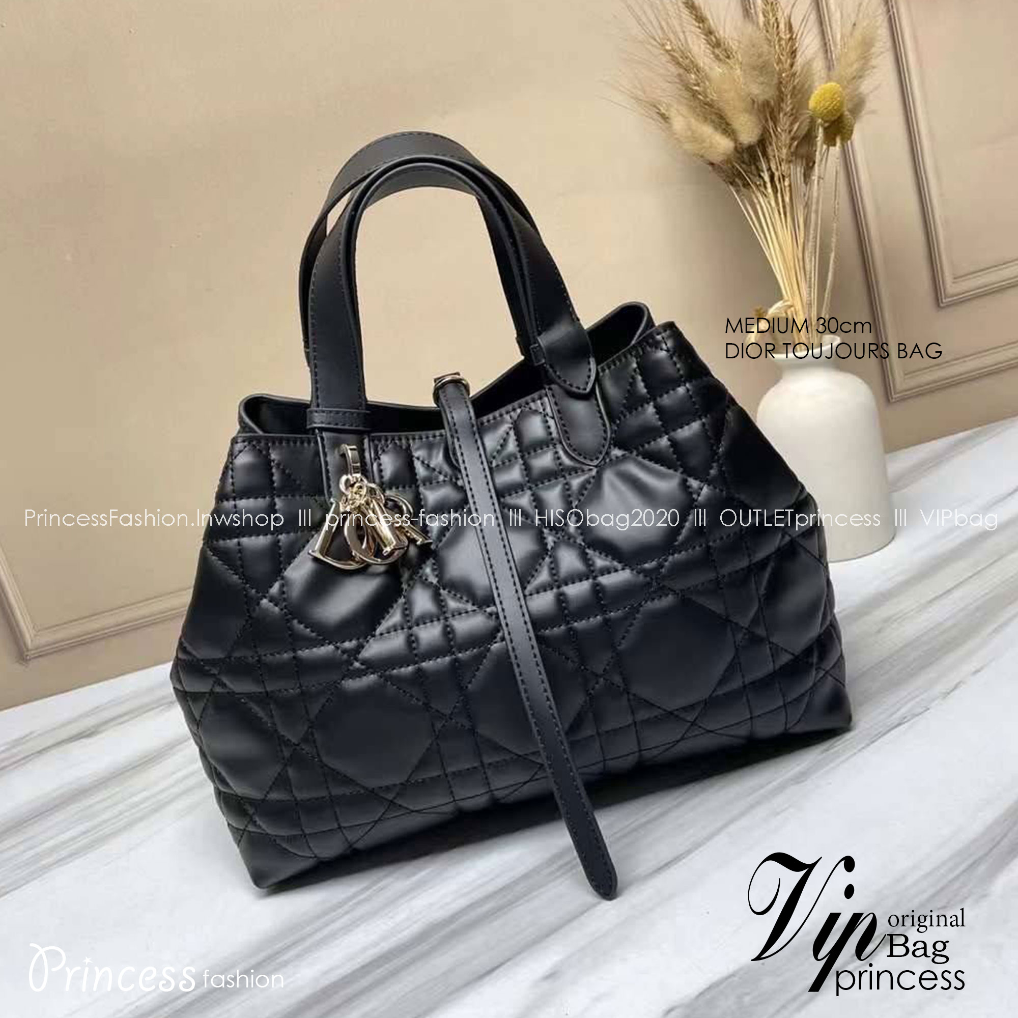 MEDIUM 30cm DIOR TOUJOURS BAG Macrocannage Calfskin / DIOR Tote Bag ออริ 1:1 พร้อมส่ง 5 สี กระเป๋าสะพายทรงโท้ท จุของได้เต็มที่ รูปทรงคลาสสิค หนังสวย หรูหราเกินราคา