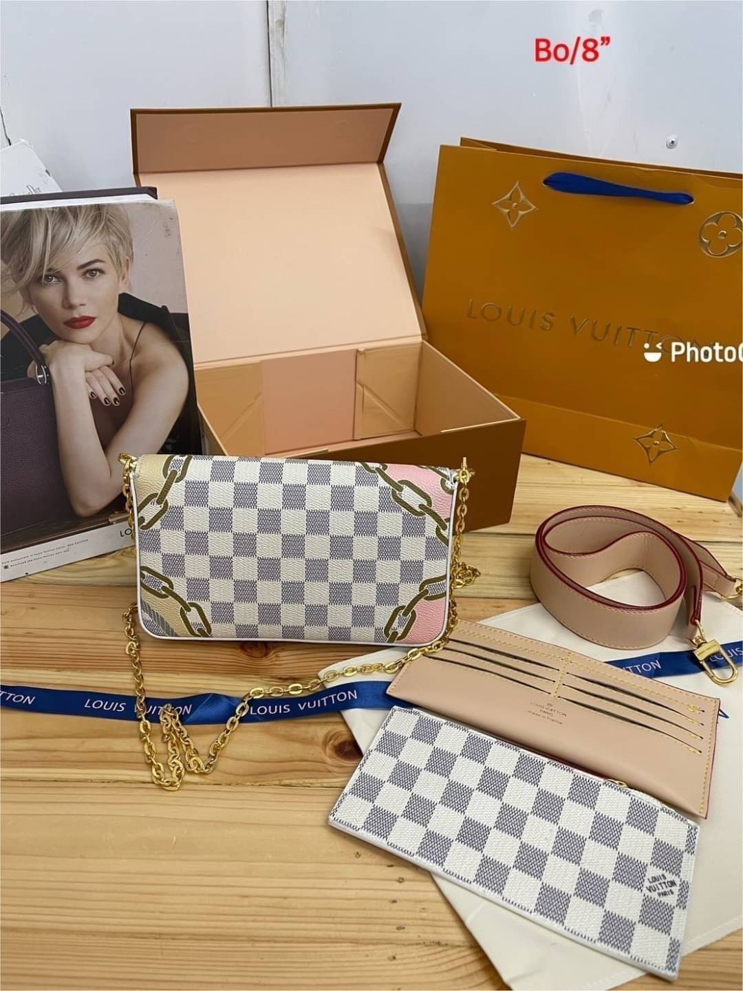 LV Felicie Pochette Damier Azur Canvas - Wallets and Small Leather / LV DAMIER AZUR POCHETTE WITH NAUTICAL PRINT คอลใหม่ที่มอบสีสันสดใสรับ summer ได้ดี กับกระเป๋าสะพายทรงพอช ดีไซน์ออกมาให้ใช้งานได้หลากหลาย