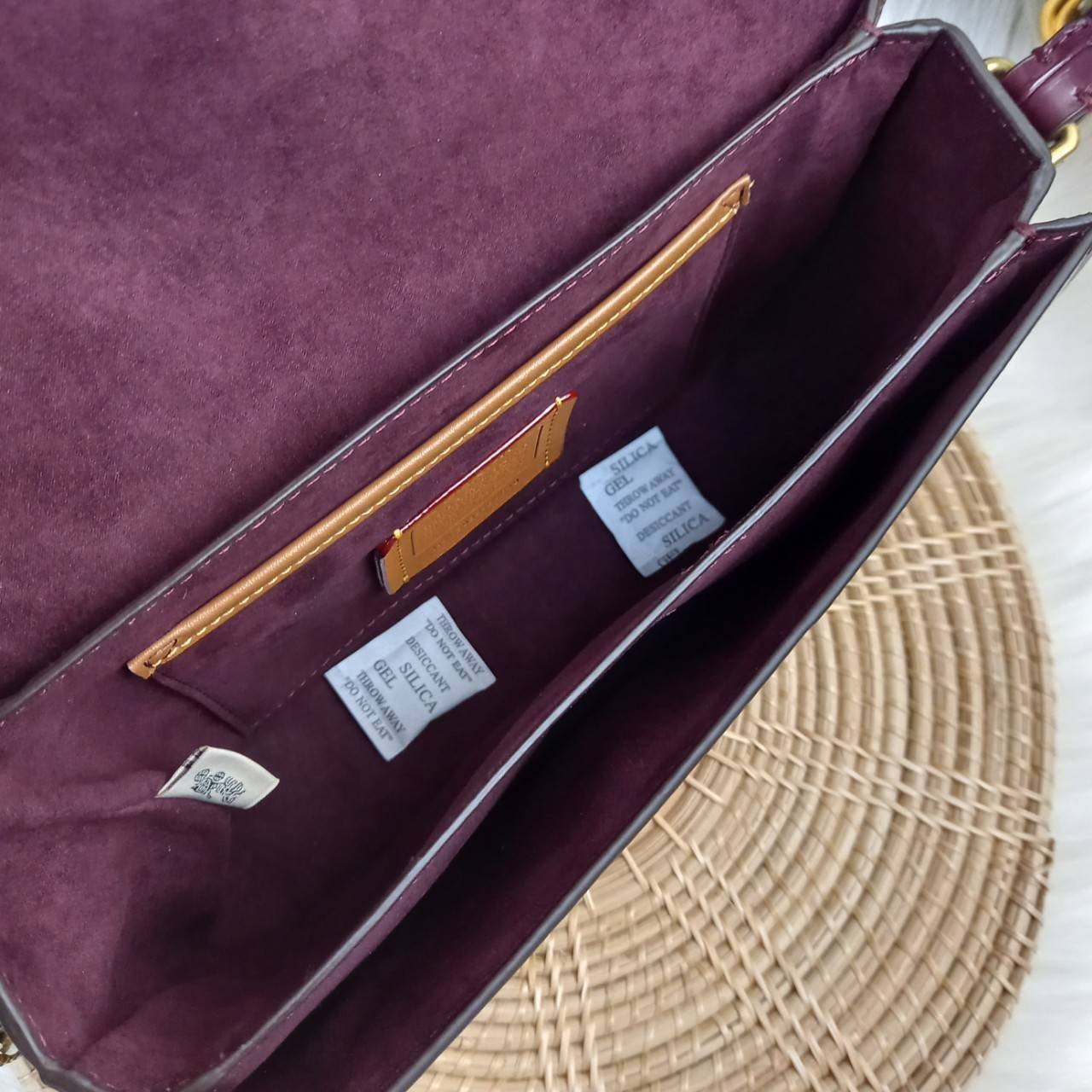 COACH CROCODILE EMBOSSED LEATHER STUDIO SHOULDER BAG (COACH C6640)🌺เอาซิ๊!!ใครอดใจไหวให้รู้ไป!! สวยตาแตก!! ปรับลุคให้ดูแพง แบบไม่ปรานีกันล่ะคราวนี้!// กระเป๋าถือ กระเป๋าสะพาย อีกหนึ่งคอลเลคชั่นสุดตะลึงตา หรูหรา! เวอร์วังอลังสร้าง! ที่ดูแพงม๊ากก!!/