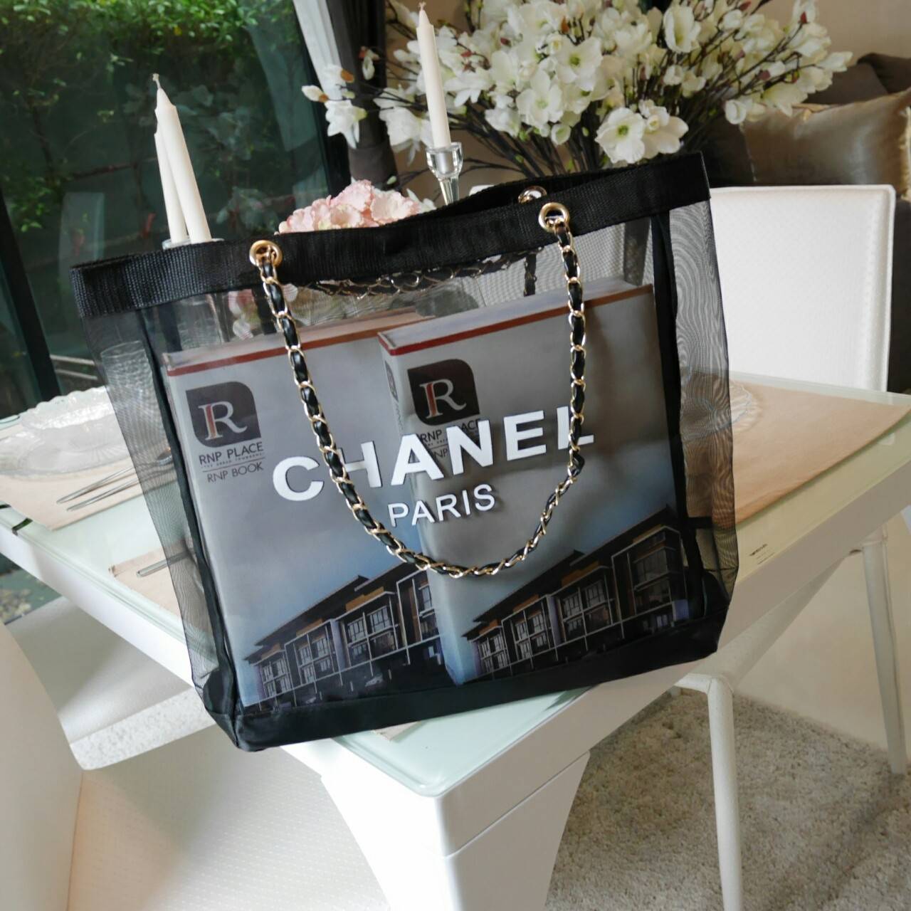 พร้อมส่งความสวยหรู 👠👠 Chanel Shopping Bag With Chain กระเป๋าสะพายใบใหญ่ทรง Shopping Bag Limited Edition พรีเมี่ยมกิ้ฟของแท้นำเข้าจาก Chanel Perfume Counter ของแท้100% (ไม่ใช่งานเลียนแบบ) ใบใหญ่วัสดุ Nylon โปร่ง ♡ ปั้ม CHANEL แบรนด์ส