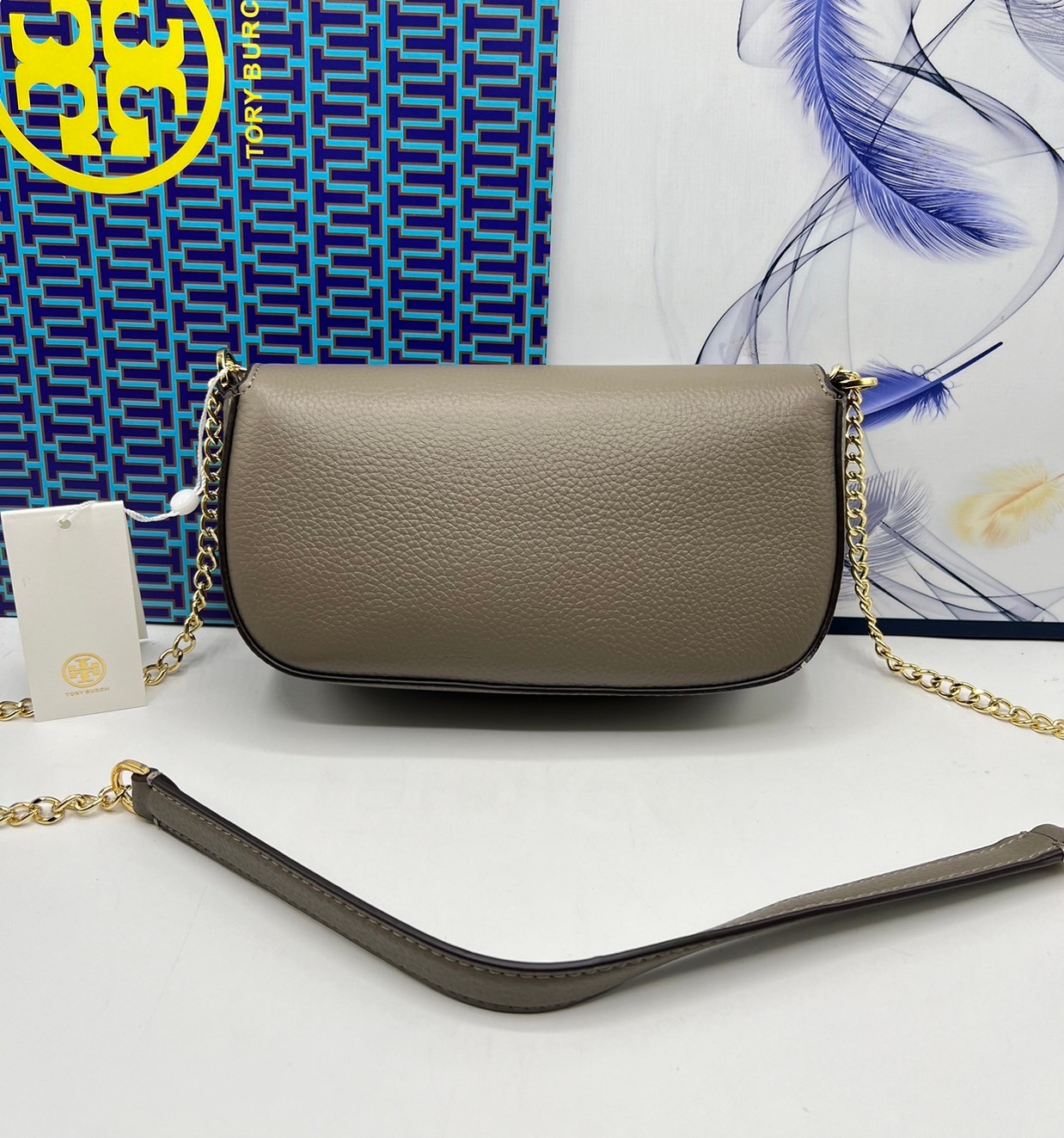 TORY BURCH Chelsea Pebbled Crossbody Bag กระเป๋าสะพายเรียบหรู เกรดออริ สลับแท้ 1:1 ใช้งานต่างประเทศได้