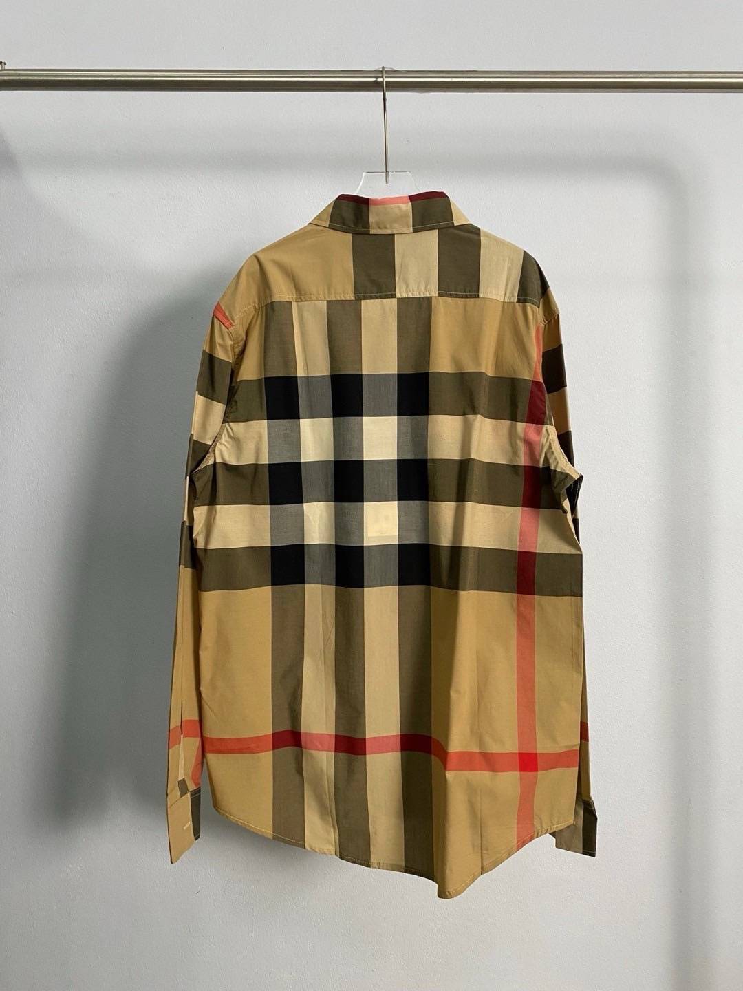 TOP ORI | BURBERRY Shirt งานดีมากๆ งานVIP 1:1 แนะนำให้ต้องมีเป็นเจ้าของ เสื้อเชิ้ตงานแบรนด์เนื้อผ้าอย่างดีงานนำเข้าจากโรงงานเทียบแบรนด์ เกรดท็อปออริจินอล เกรดดีสุด เทียบแท้ พร้อมป้ายแท็ก