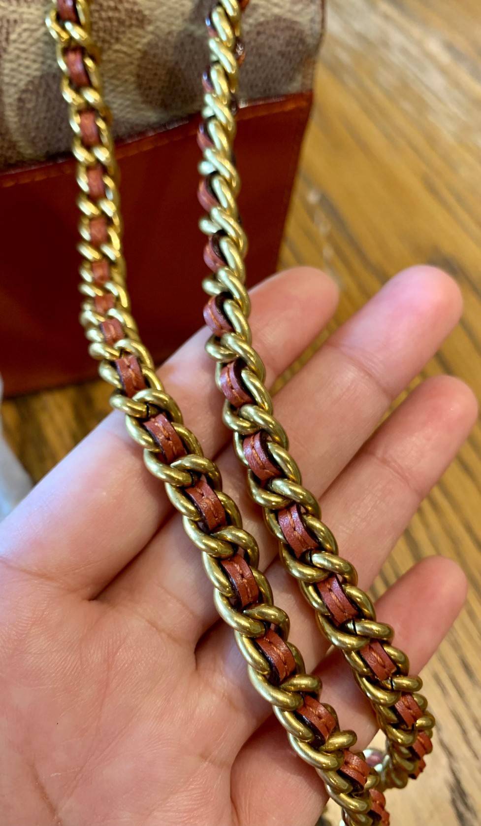 ของแท้ 100% COACH MADISON 16 CROSSBODY BAG LEATHER