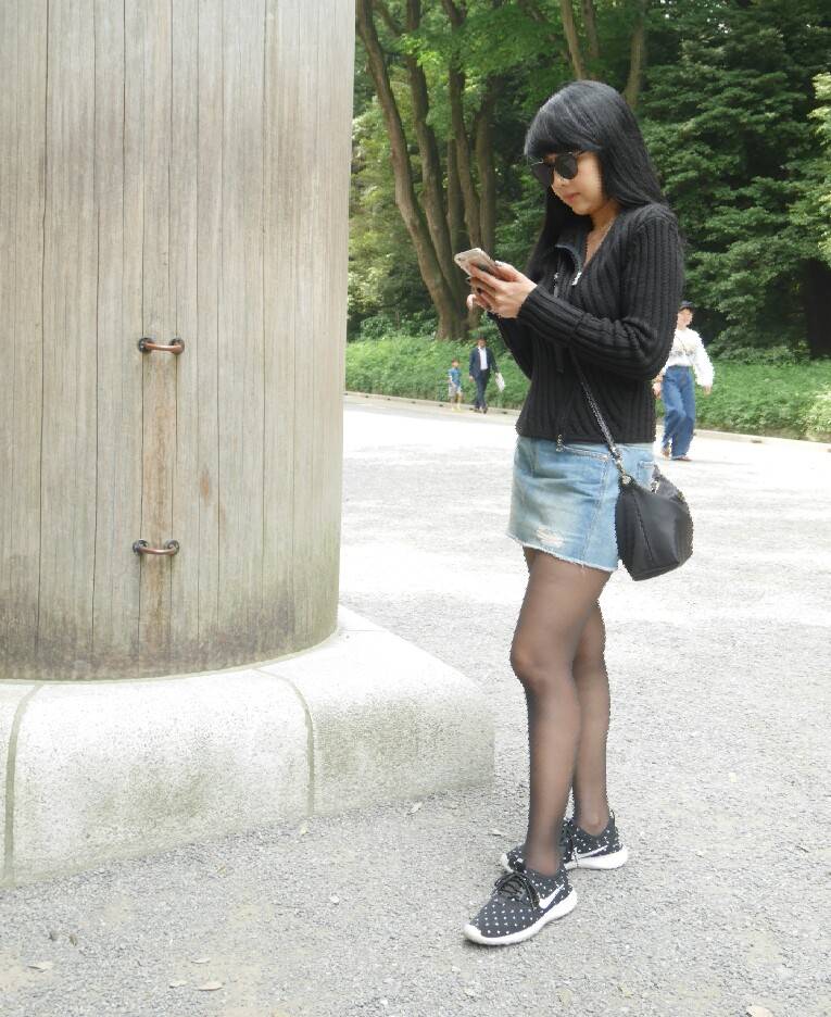 รุ่นขายดีติดอันดับTOP3 ! กระเป๋าสวยๆ งานพรีเมี่ยมกิ้ฟ จากเคาเตอร์ต่างประเทศ จากแบรนด์ PRADA เป็นกระเป๋า เครื่องสำอางค์ แต่มีสายสะพายยาวให้ 2 สาย เป็นแบบคล้องแขน และสะพายข้างลำตัว ใช้เป็น shoulder bag ได้เลยค่า หรือ ถือลำลองสวยๆ ก้อเลิศค่ะ คุ้มมากค่ะ ภายใน