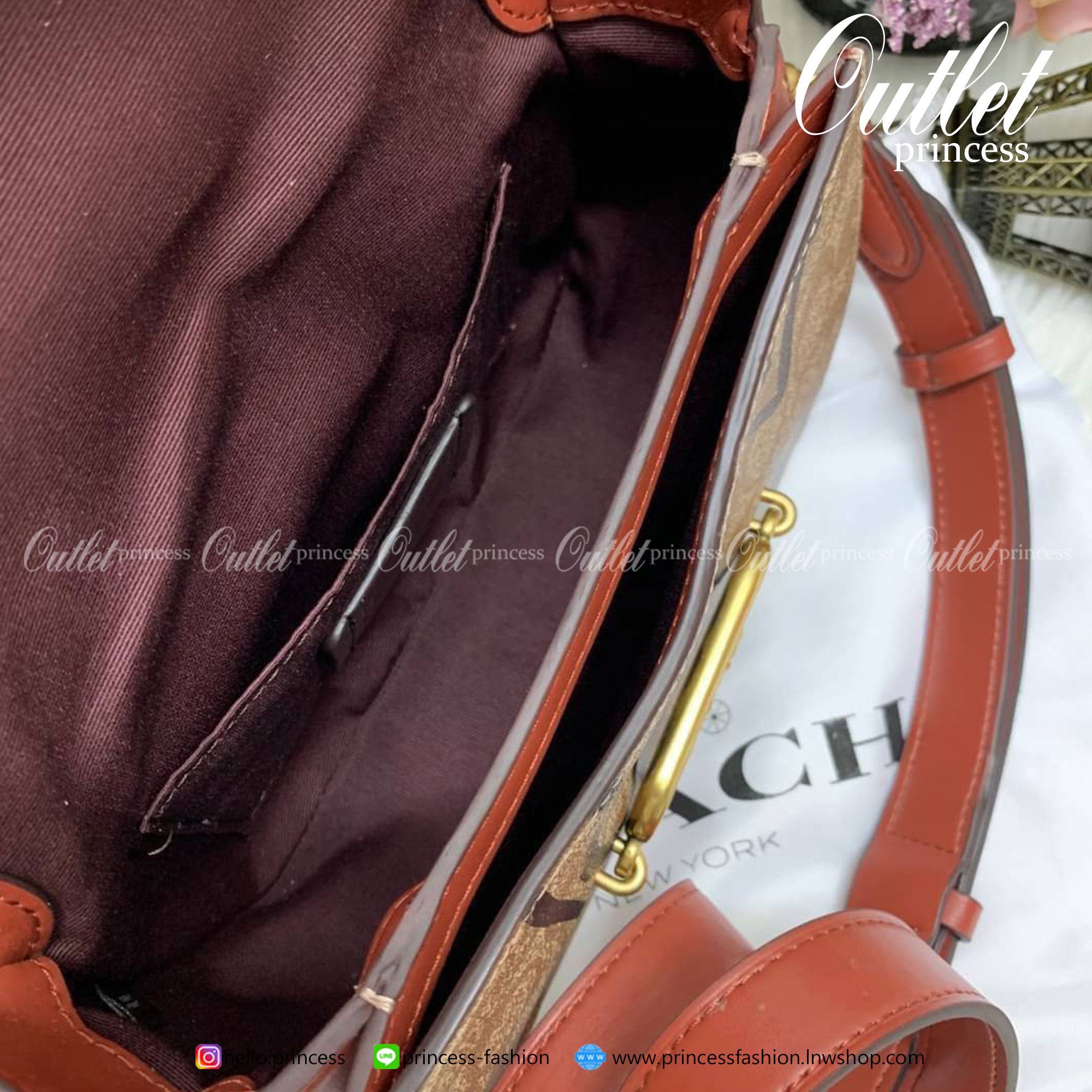 ของแท้ 💯% ได้ไปไม่ผิดหวังแน่นอนค่ะ! 📌Limited edition!! COACH REXY X GUANG YU CROSBODY BAG ((1501))